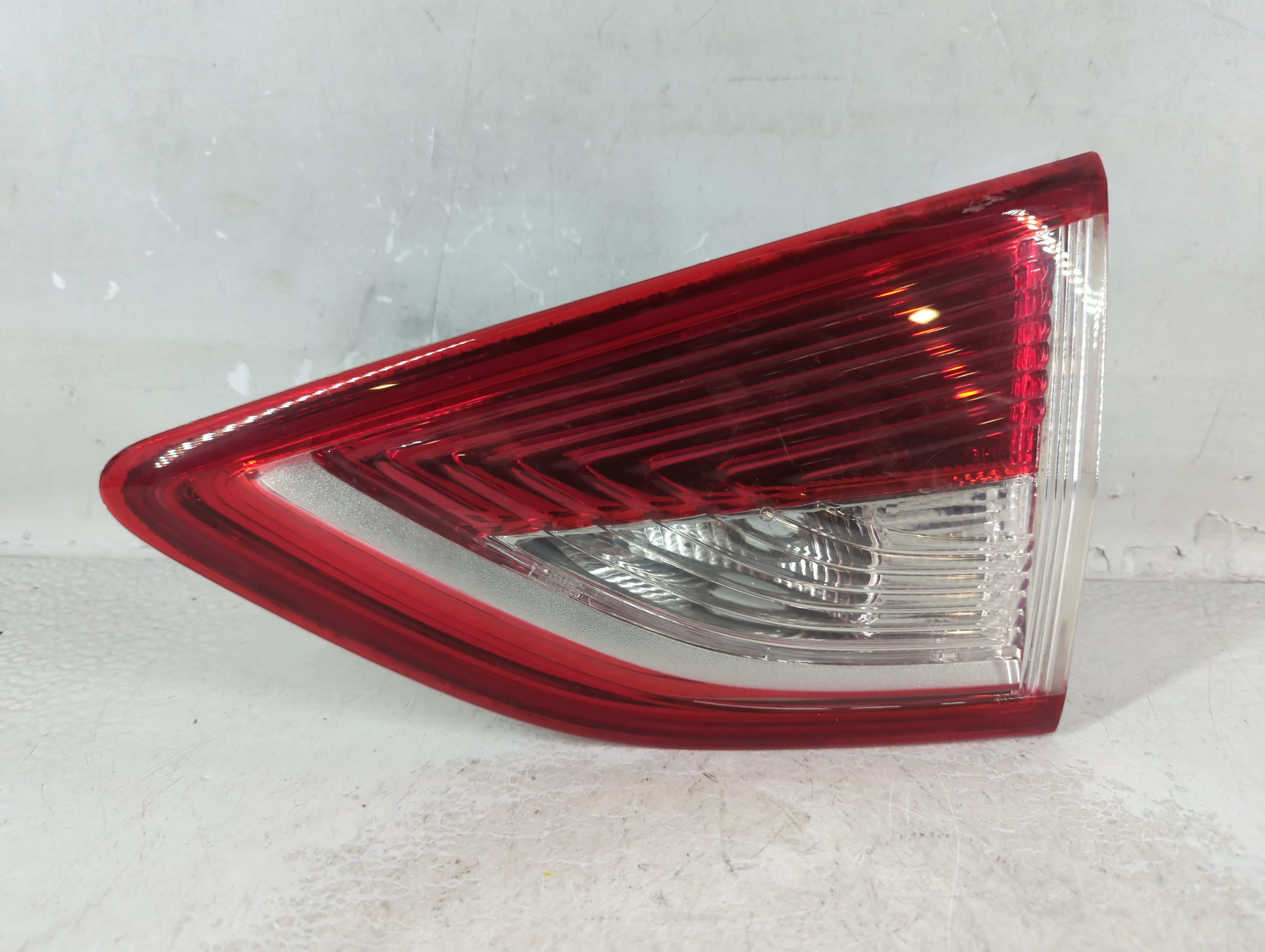 2013-2016 Ford Escape Passenger Right Side Tail Light Taillight Oem 926984 - Oemusedautoparts1.com