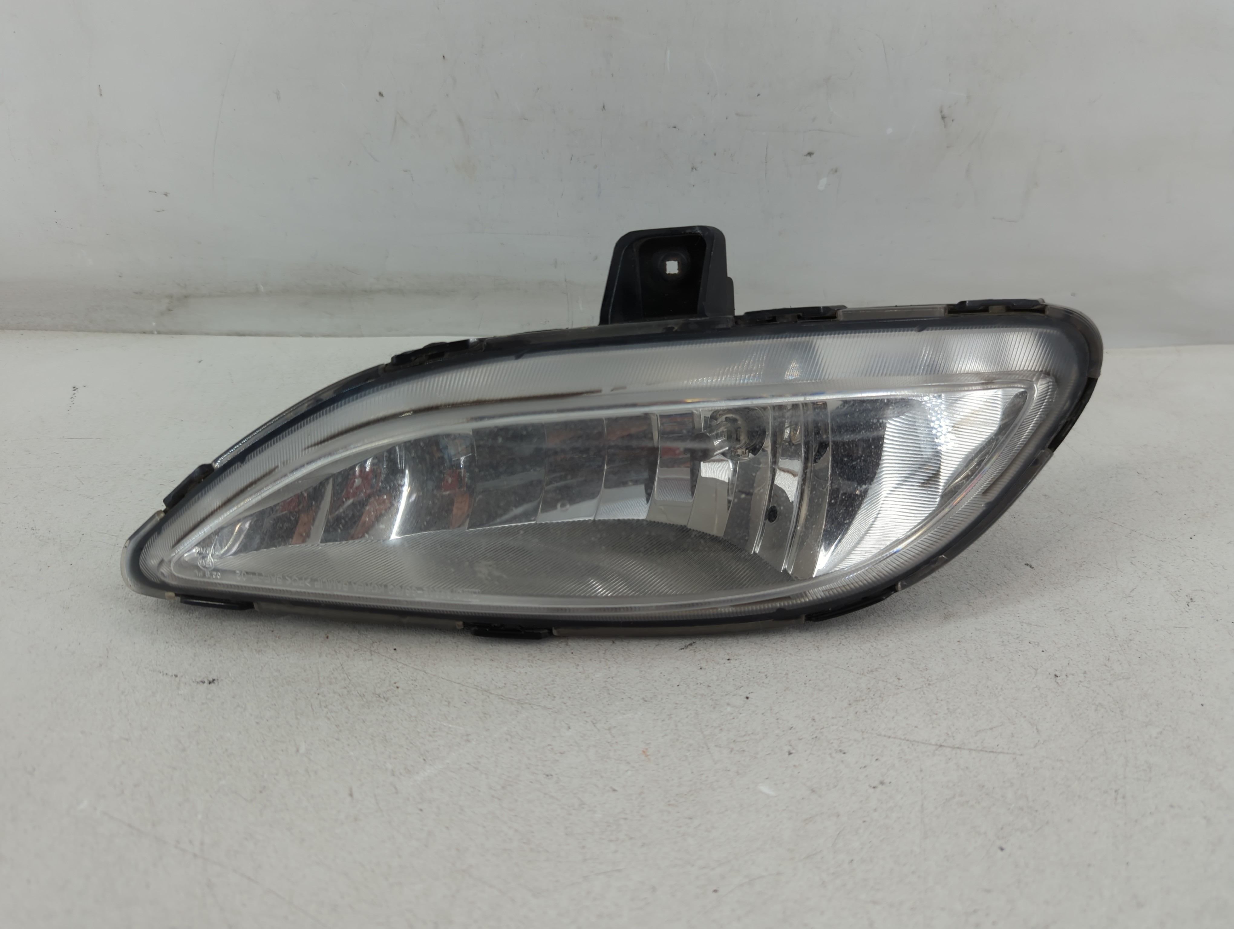 Picture of 2011-2013 Hyundai Sonata Driver Left Oem Fog Light Lamp 927152