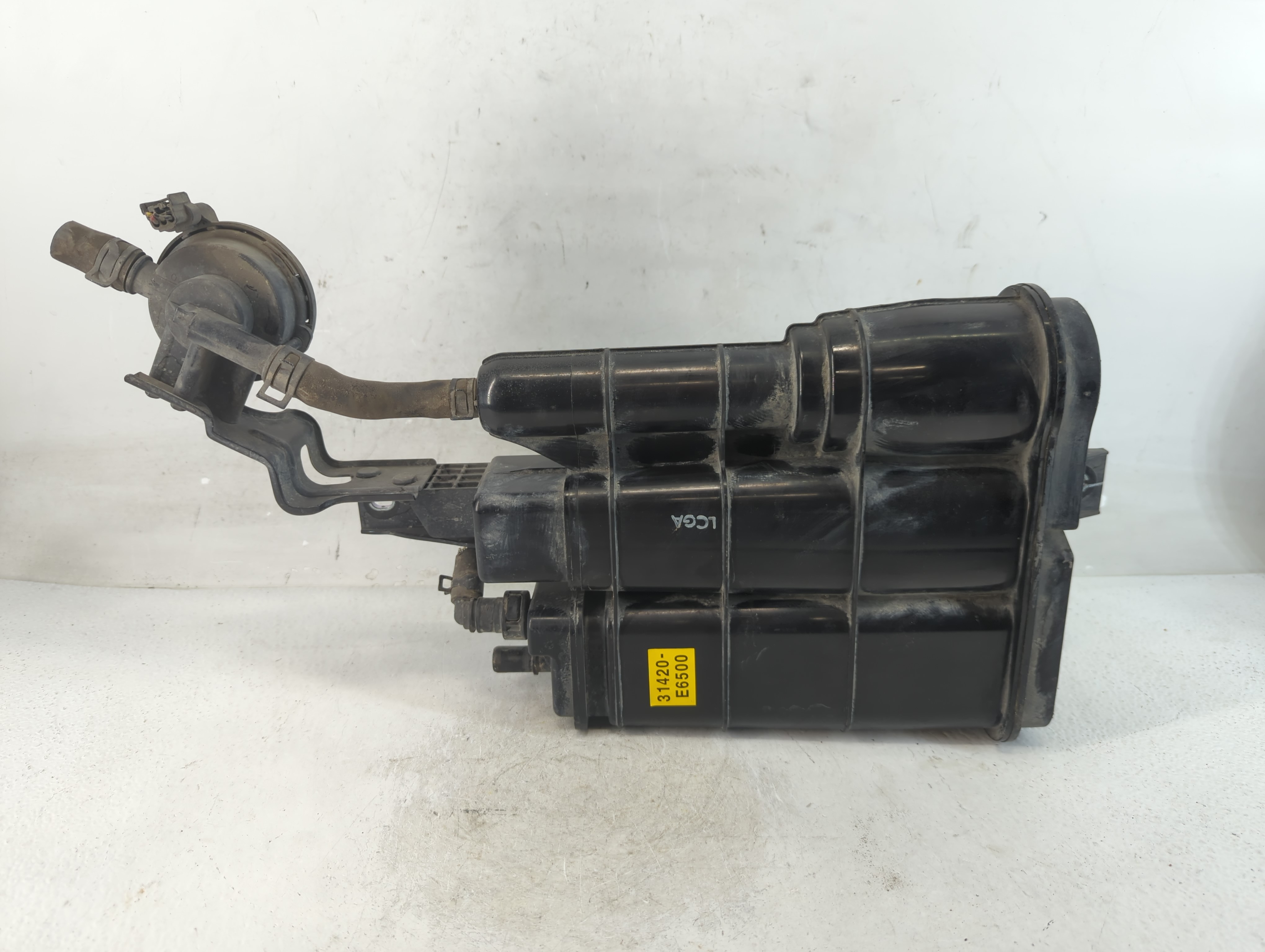 2016 Hyundai Sonata Fuel Vapor Charcoal Canister 927158 - Oemusedautoparts1.com