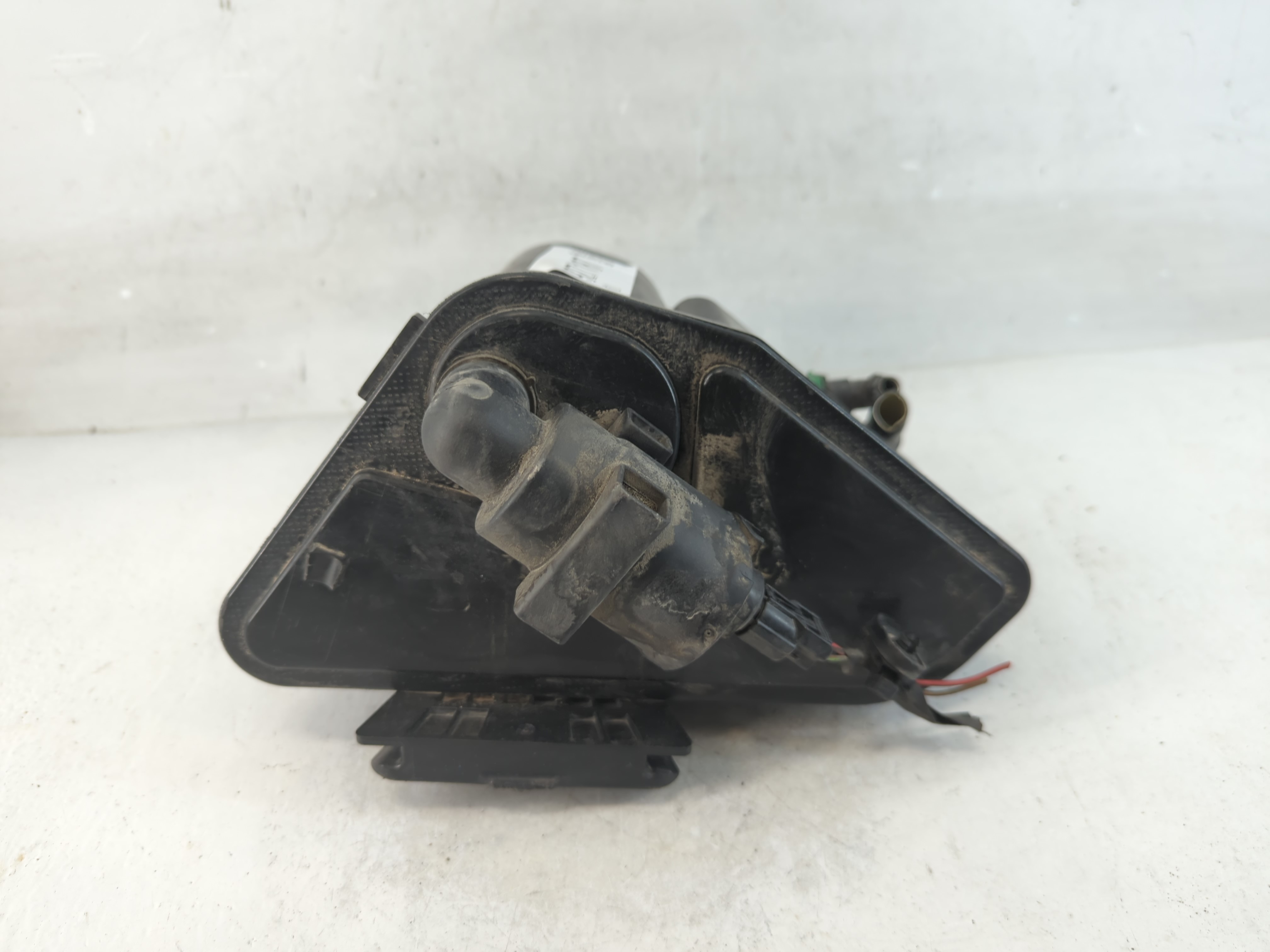 2018 Mercedes-benz Cla250 Fuel Vapor Charcoal Canister 927187 - Oemusedautoparts1.com
