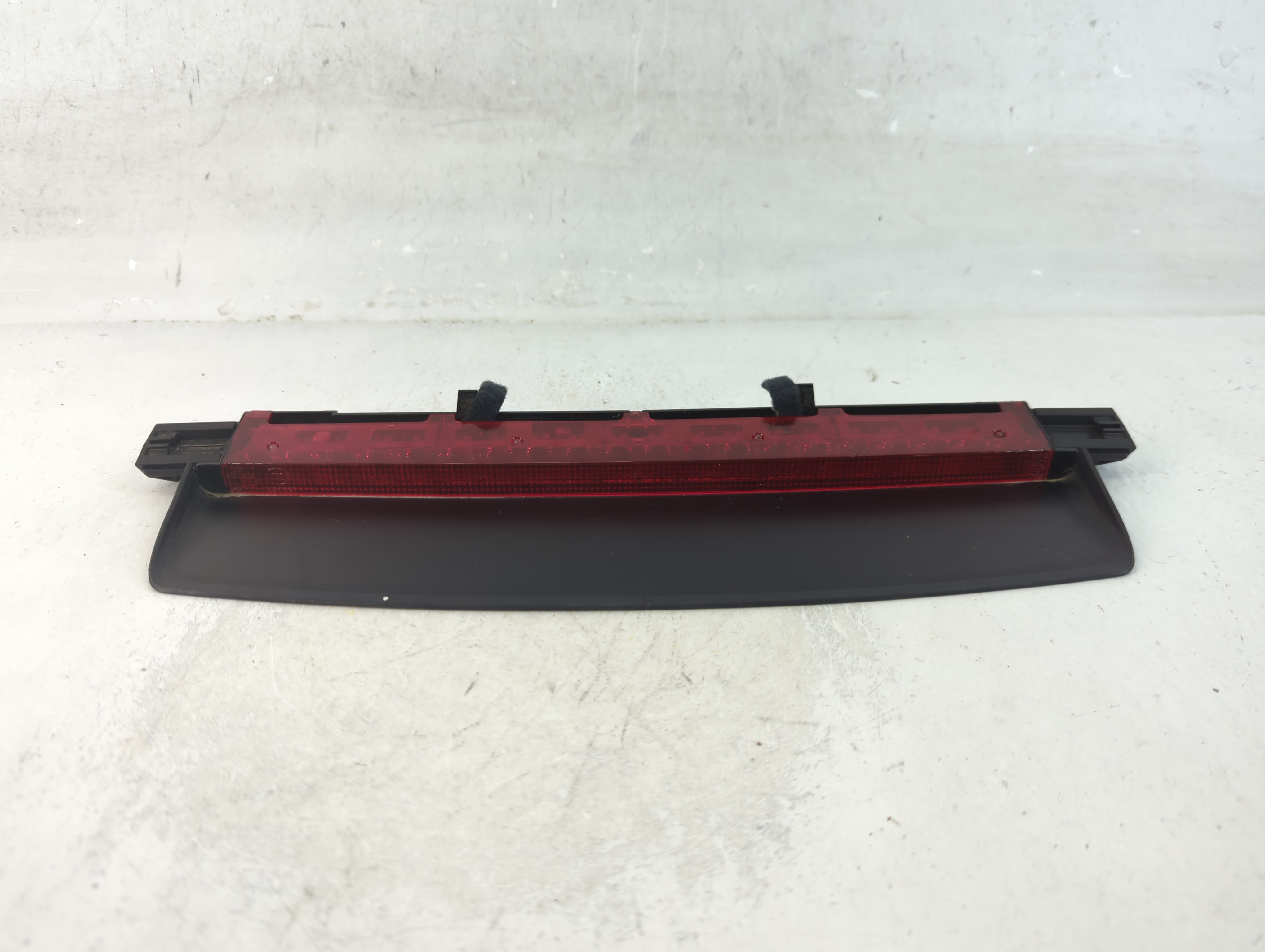 Picture of 2007 Audi S6 Third Brake Light Tail Light 927202