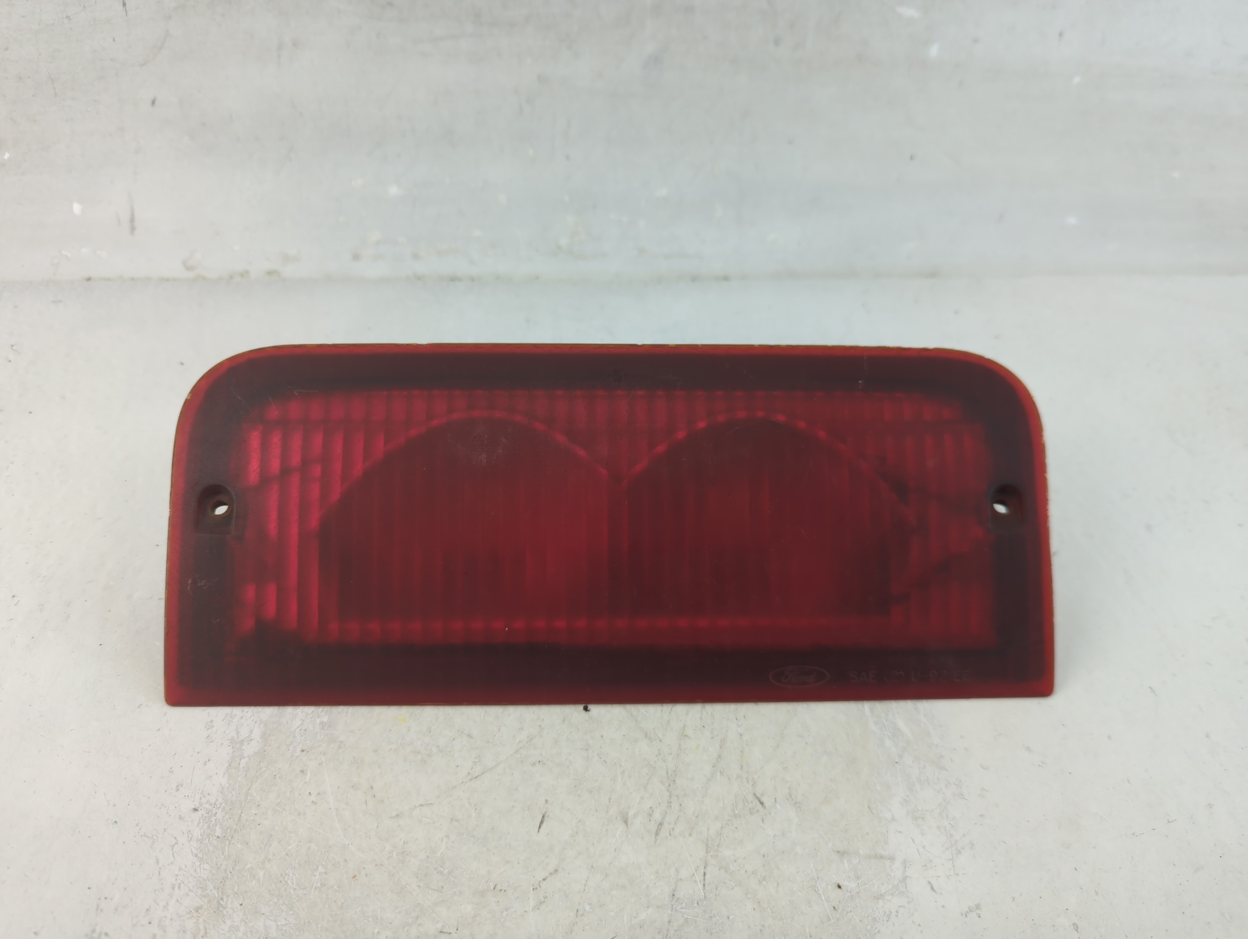 Ford E-150 High Mounted Stop Third Brake Light Lamp 927207 - Oemusedautoparts1.com