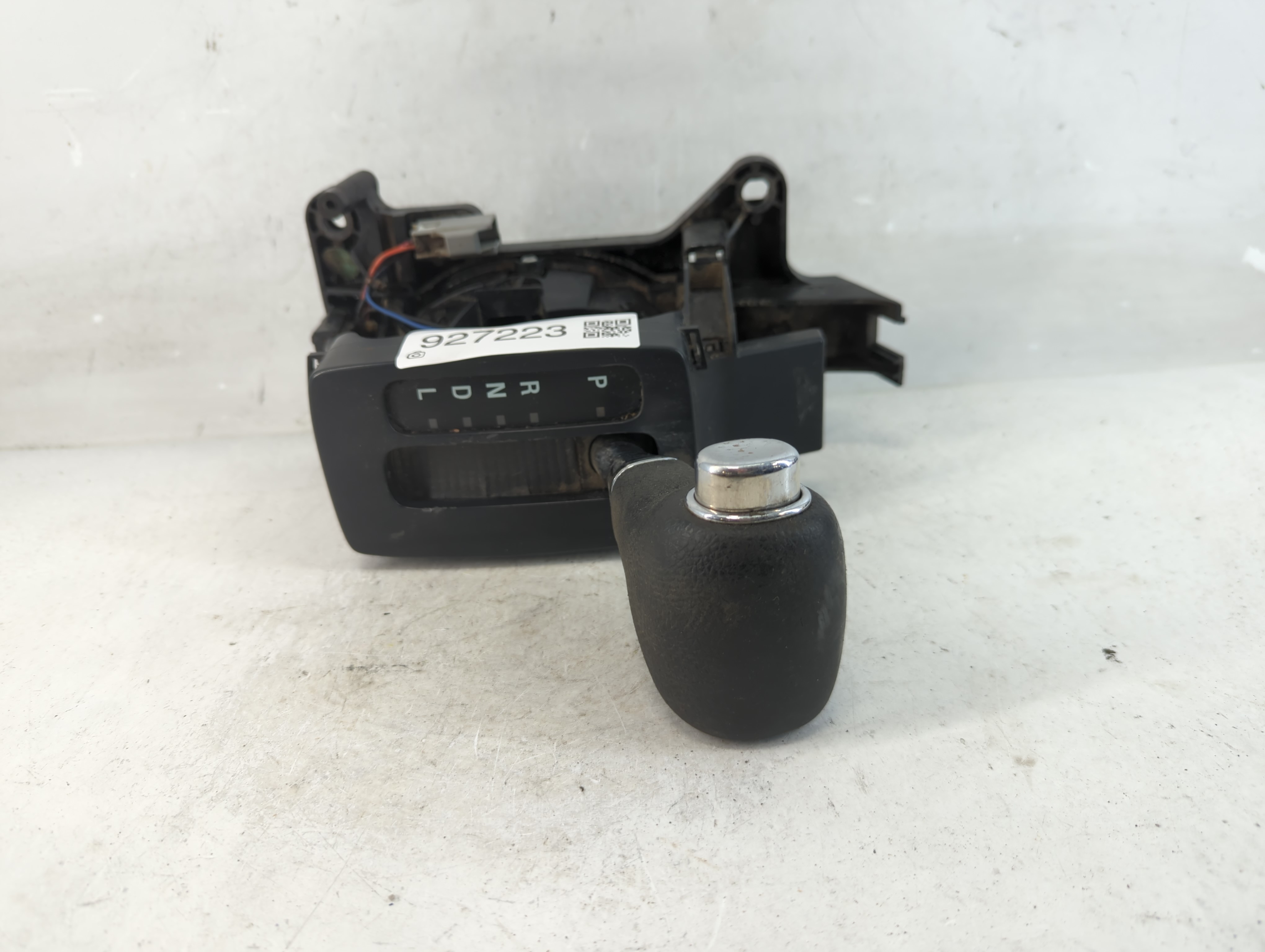 2008 Ford Mustang FLOOR SHIFTER 927223 - Oemusedautoparts1.com