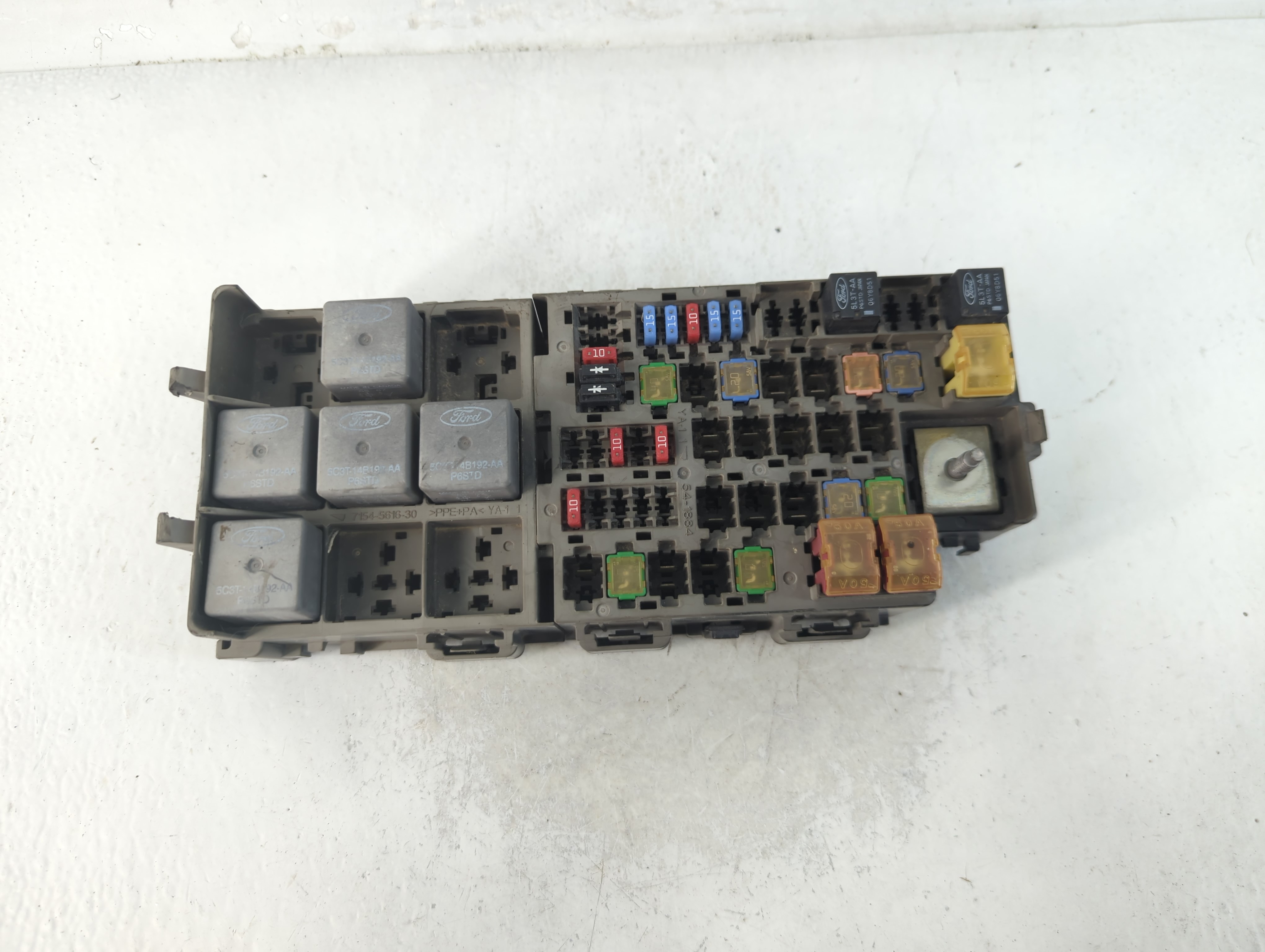 2010-2012 Ford Fusion Fusebox Fuse Box Relay Module 927226 - Oemusedautoparts1.com
