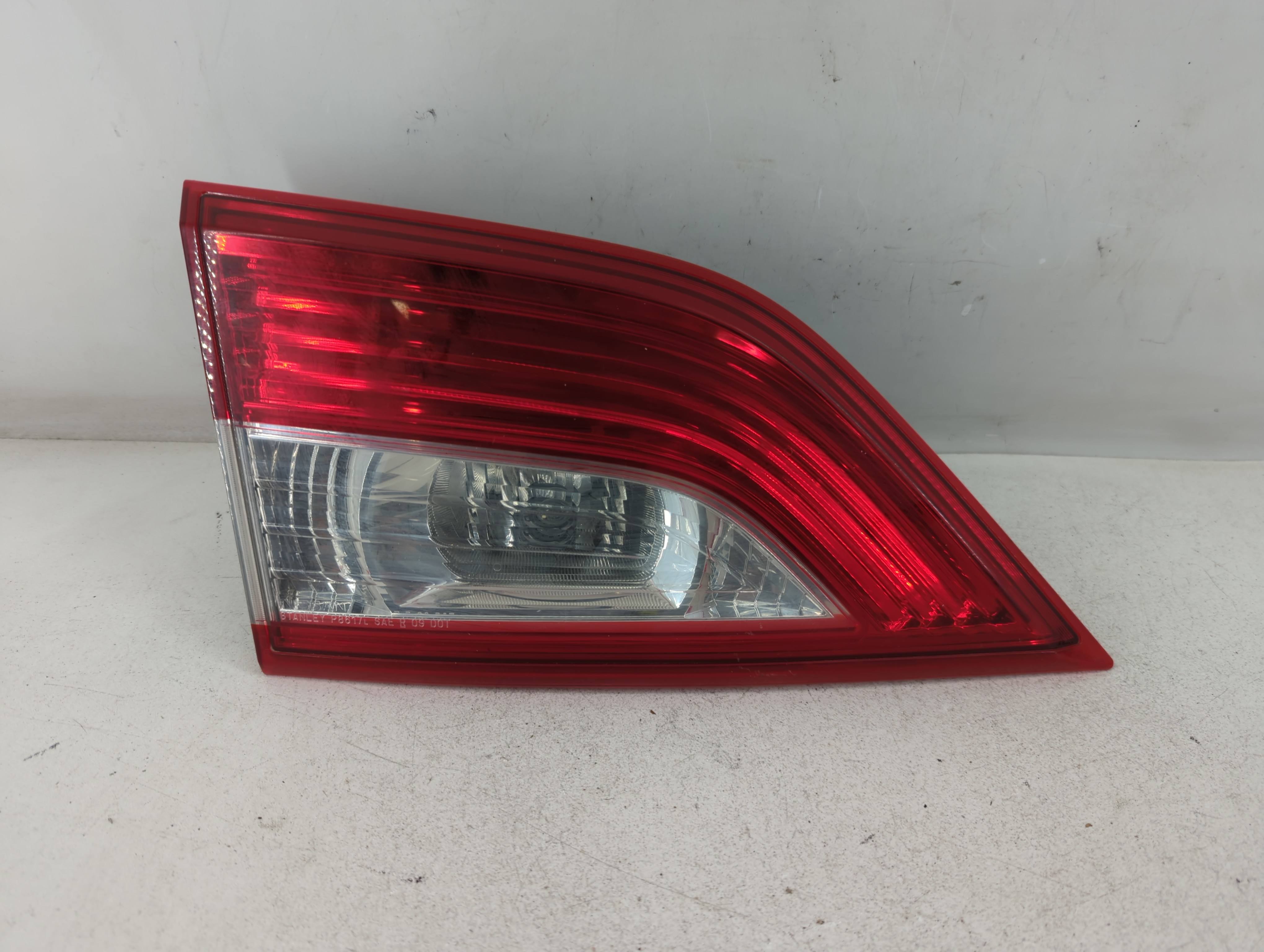 2011-2011 Nissan Quest Driver Left Side Tail Light Taillight Oem 927228 - Oemusedautoparts1.com