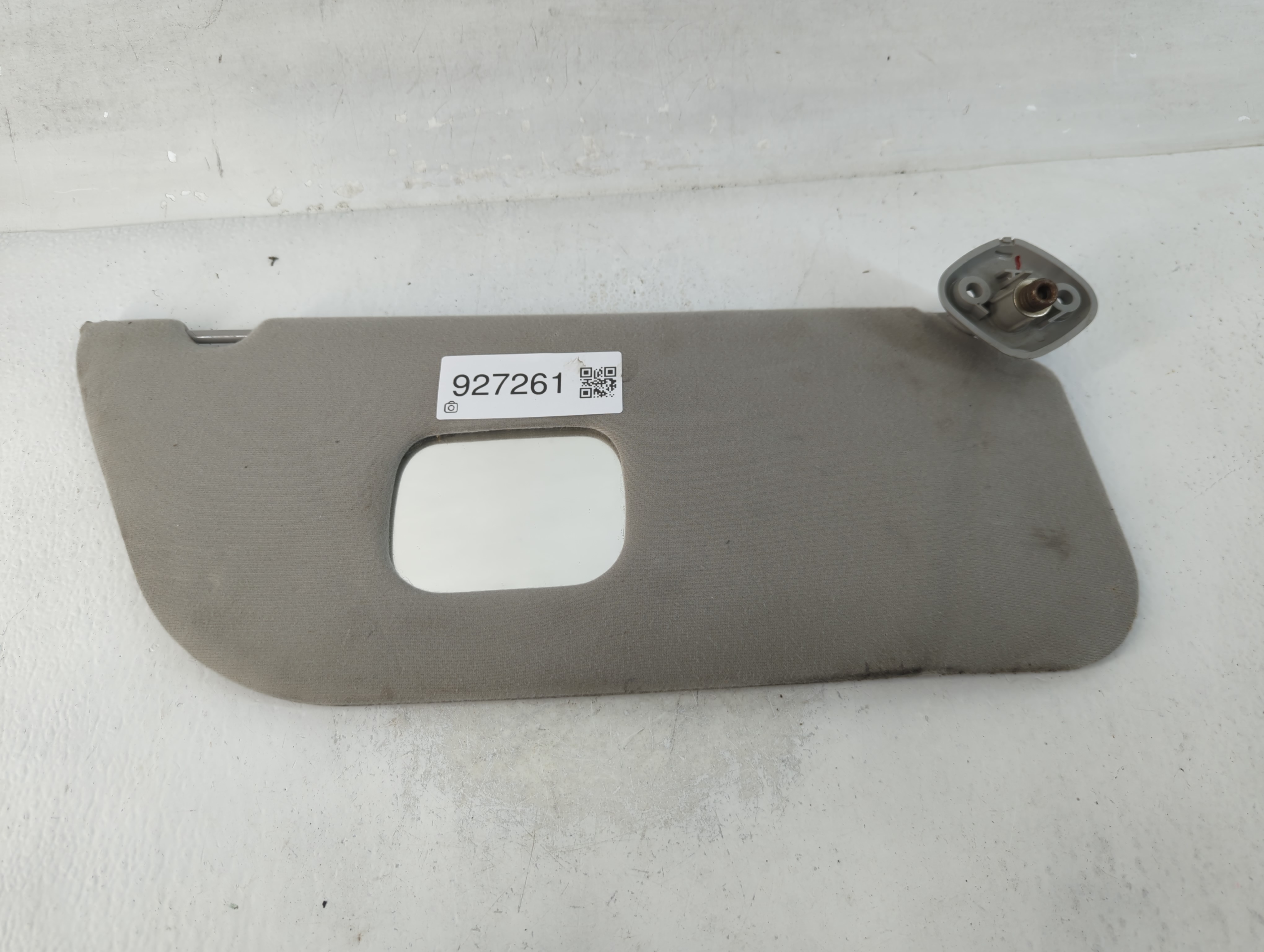 1995 Ford E-150 Driver Sun Visor Mirror Left Sunvisor Gray 927261 - Oemusedautoparts1.com