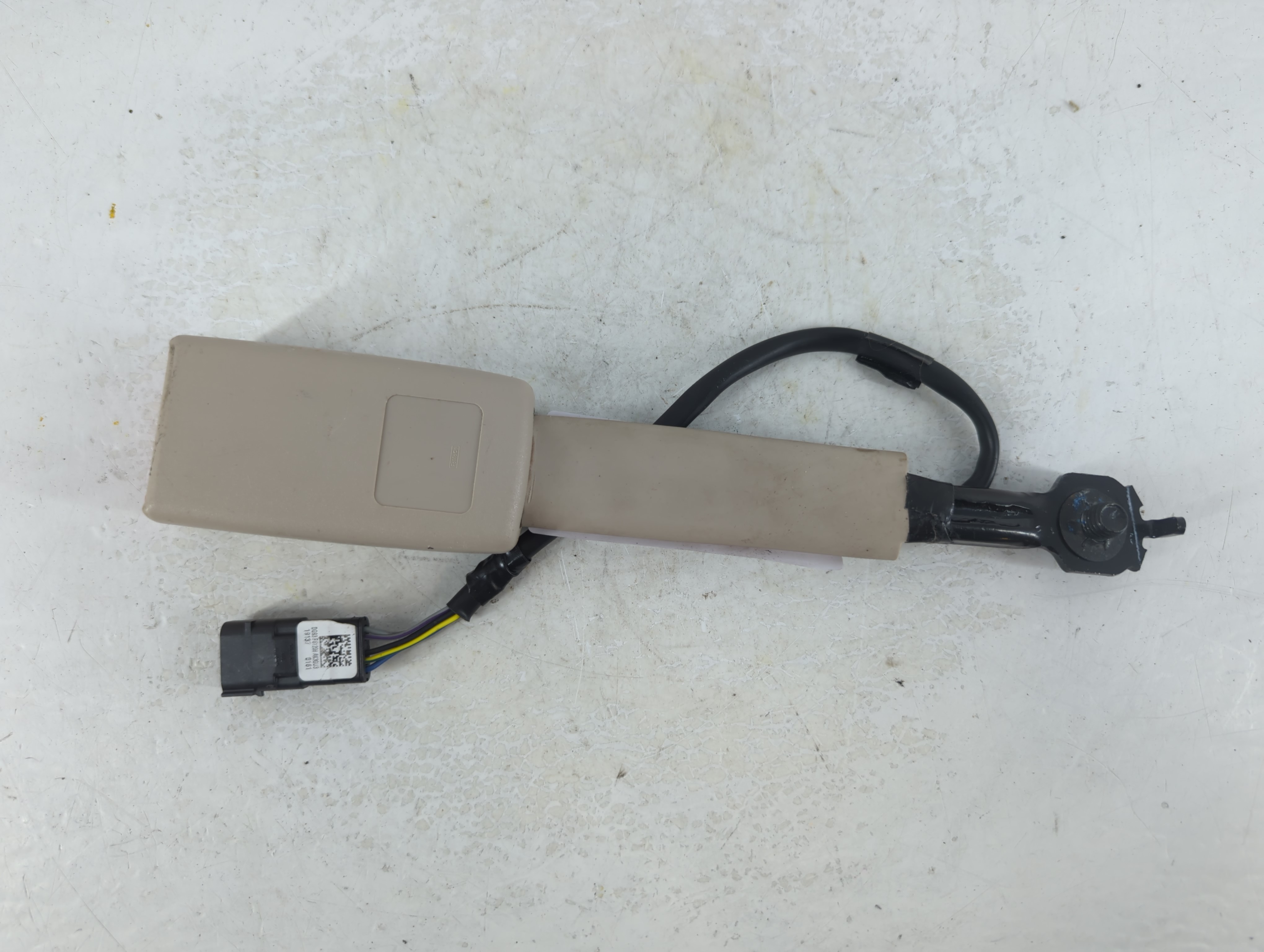Picture of 2019-2020 Lincoln Nautilus Passenger Right Seat Belt Front Retractor 927280