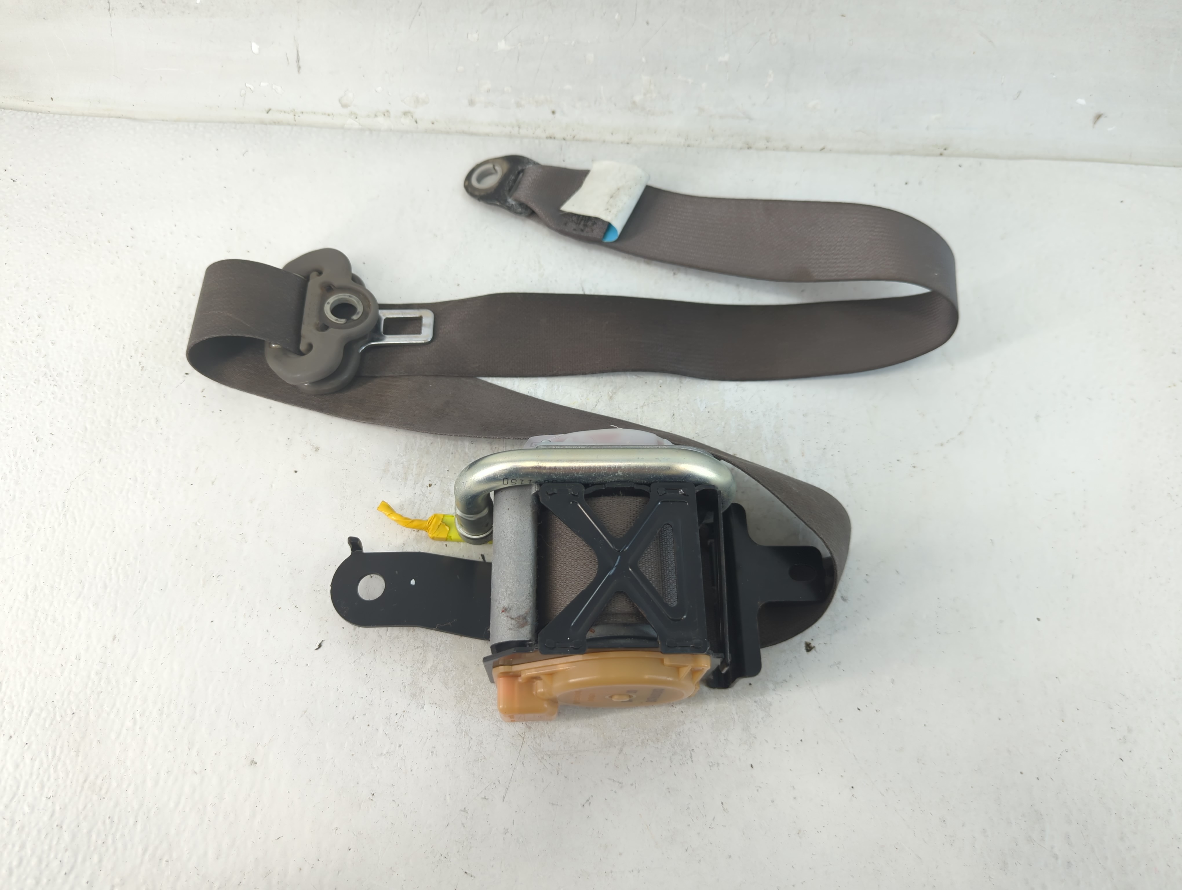 2005-2010 Toyota Avalon Passenger Front Seatbelt Retractor 927341 - Oemusedautoparts1.com