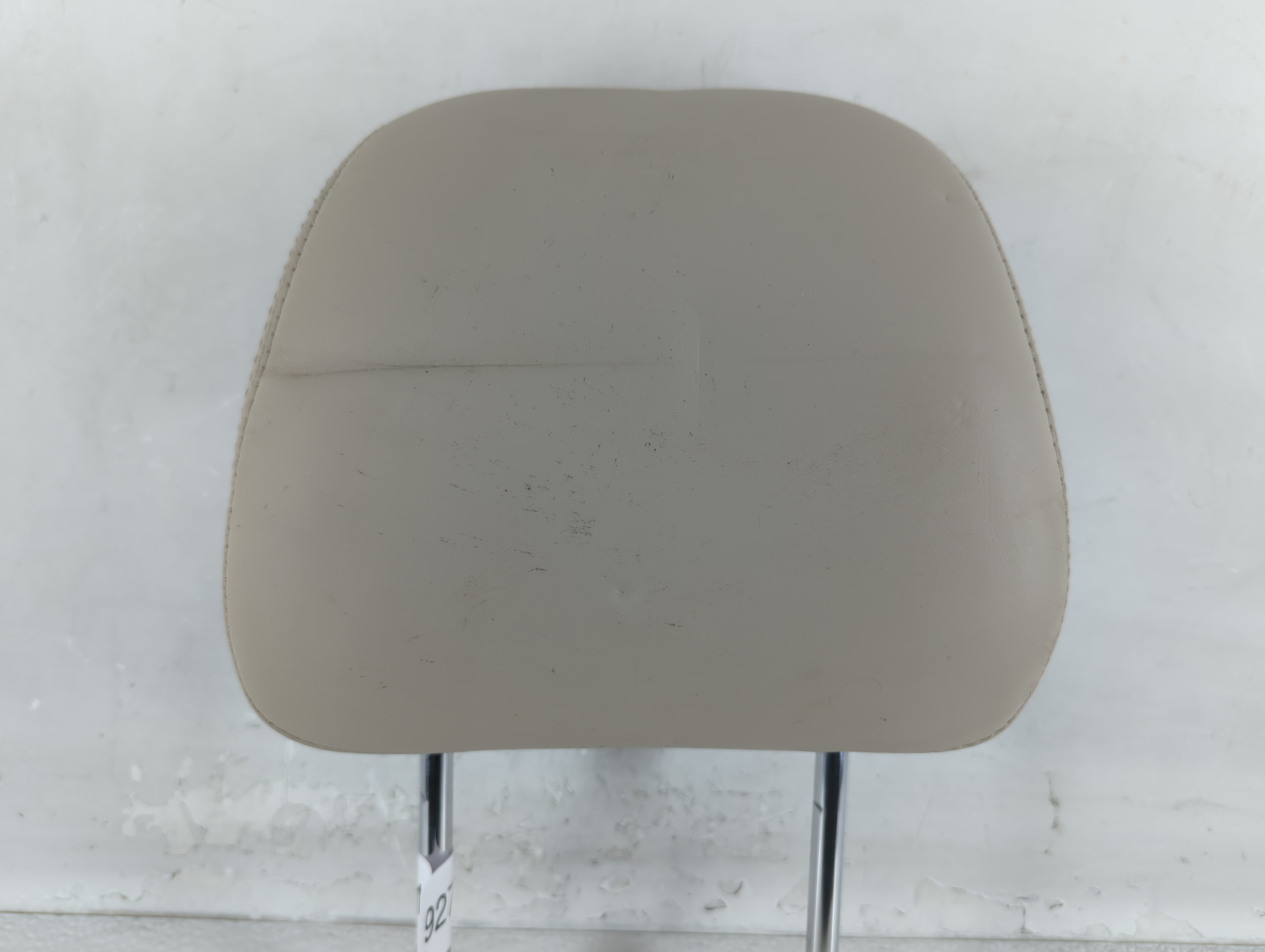 2017-2019 Lincoln Mkz Headrest Head Rest Rear Seat 927361 - Oemusedautoparts1.com