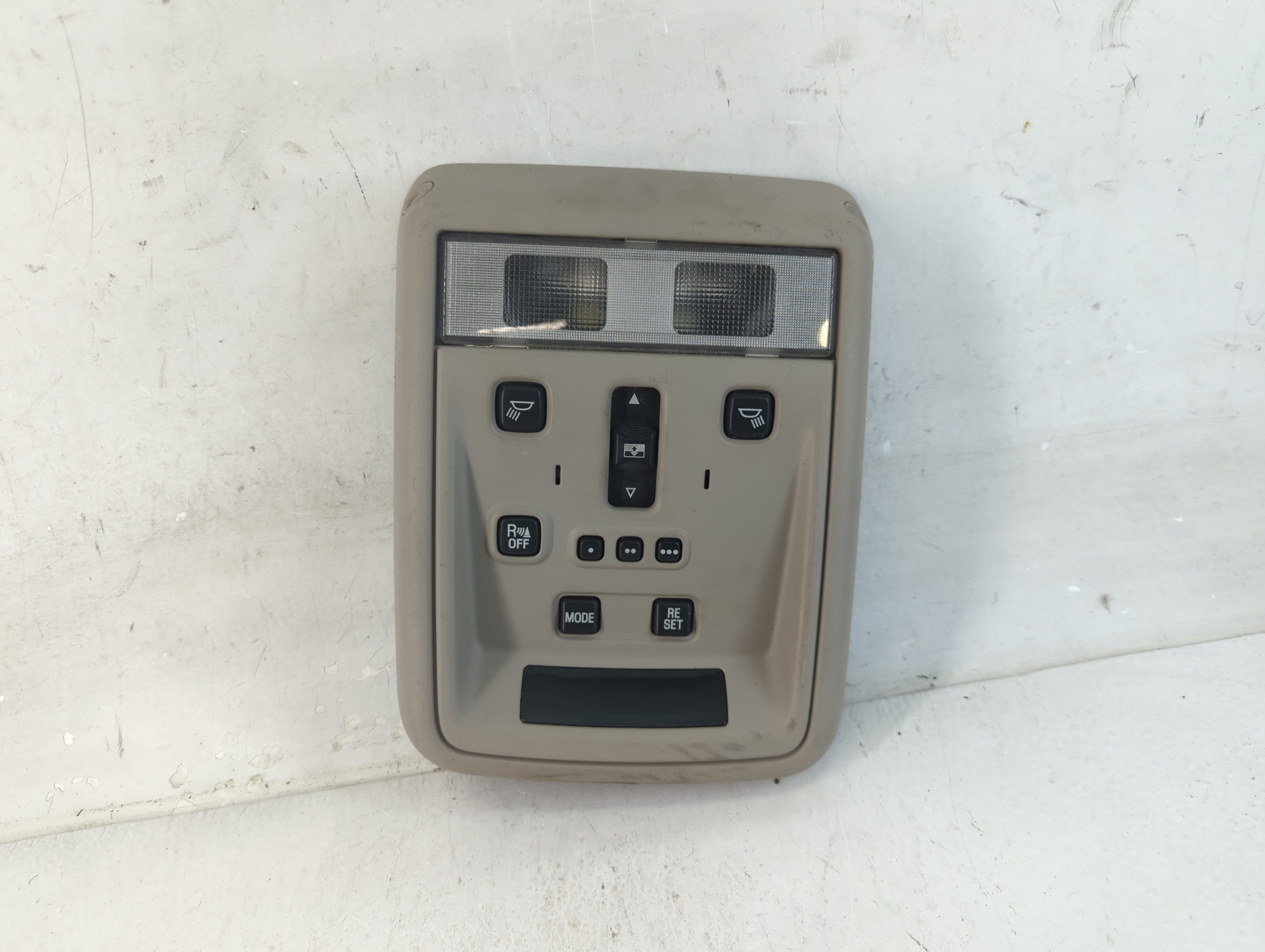 2003-2003 Lincoln Town Car Center Floor Console 927474 - Oemusedautoparts1.com