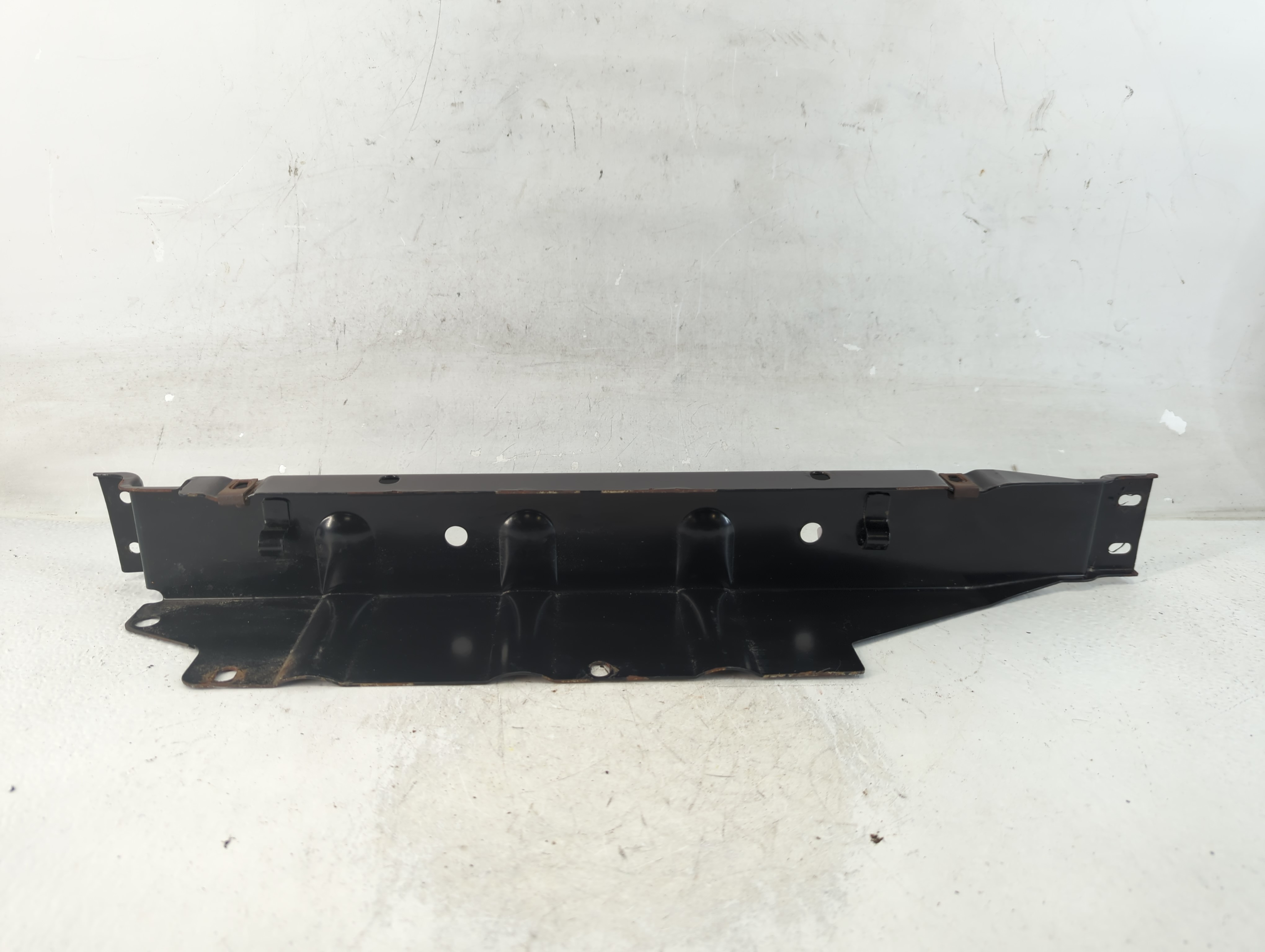 Ford E-150 Radiator Support Oem 927480 - Oemusedautoparts1.com
