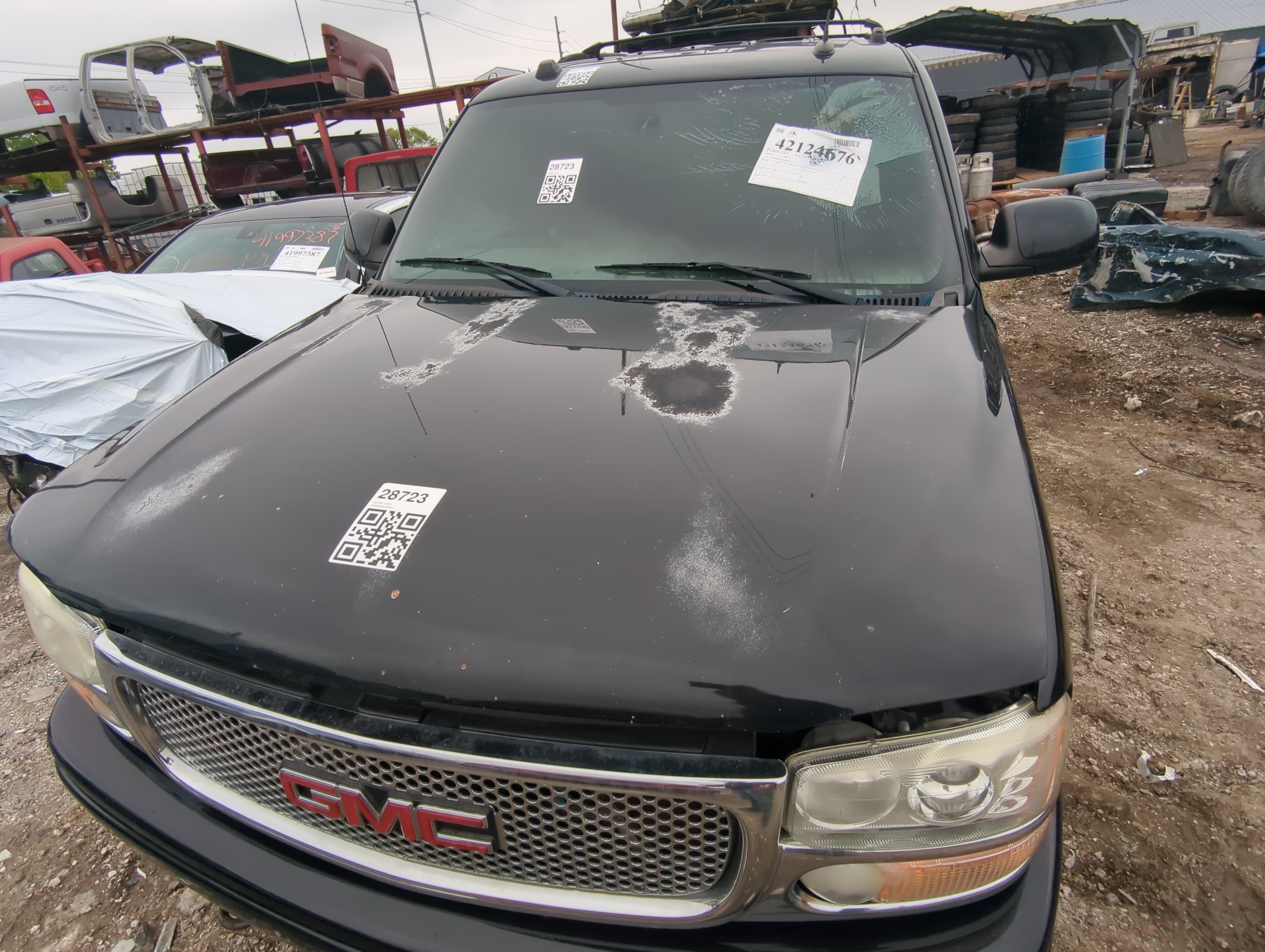 2000-2006 Gmc Yukon Hood Oem 927612 - Oemusedautoparts1.com