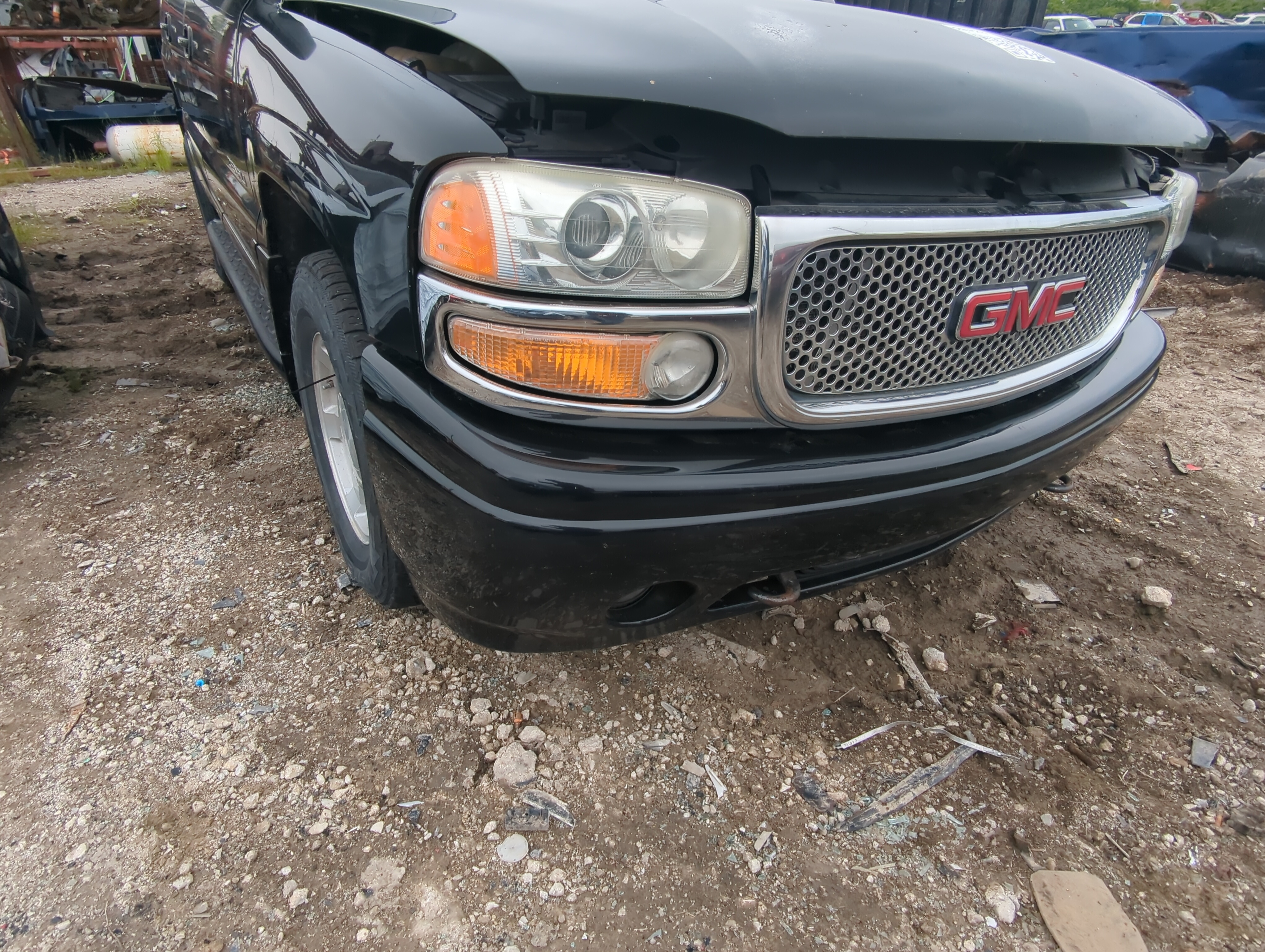 Picture of 2001-2006 Gmc Yukon Front Bumper - Oem 927623