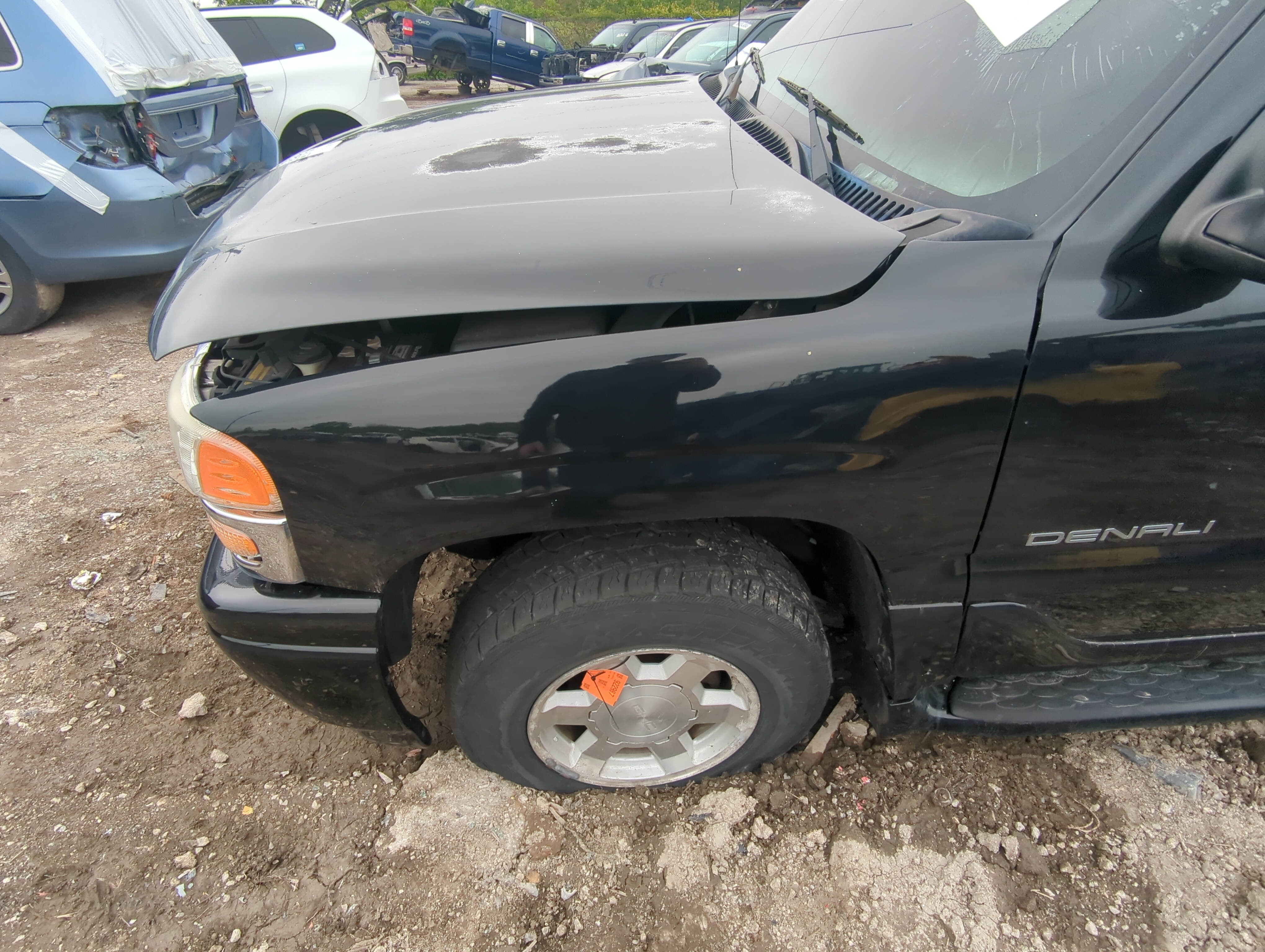 Picture of 2000-2006 Gmc Yukon Driver Fender 927624