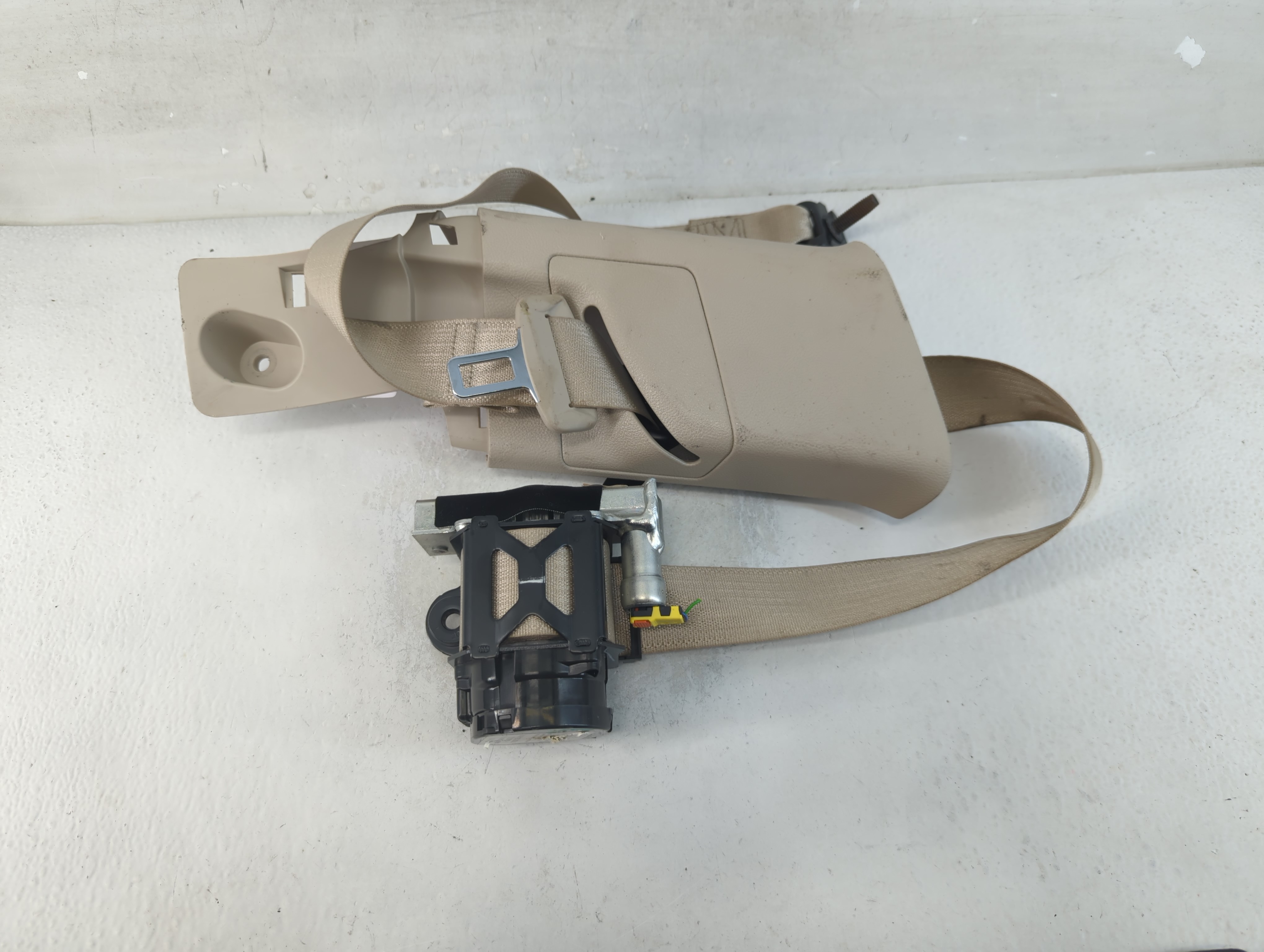 2020 Lincoln Nautilus Passenger Right Seat Belt Rear Retractor 927631 - Oemusedautoparts1.com