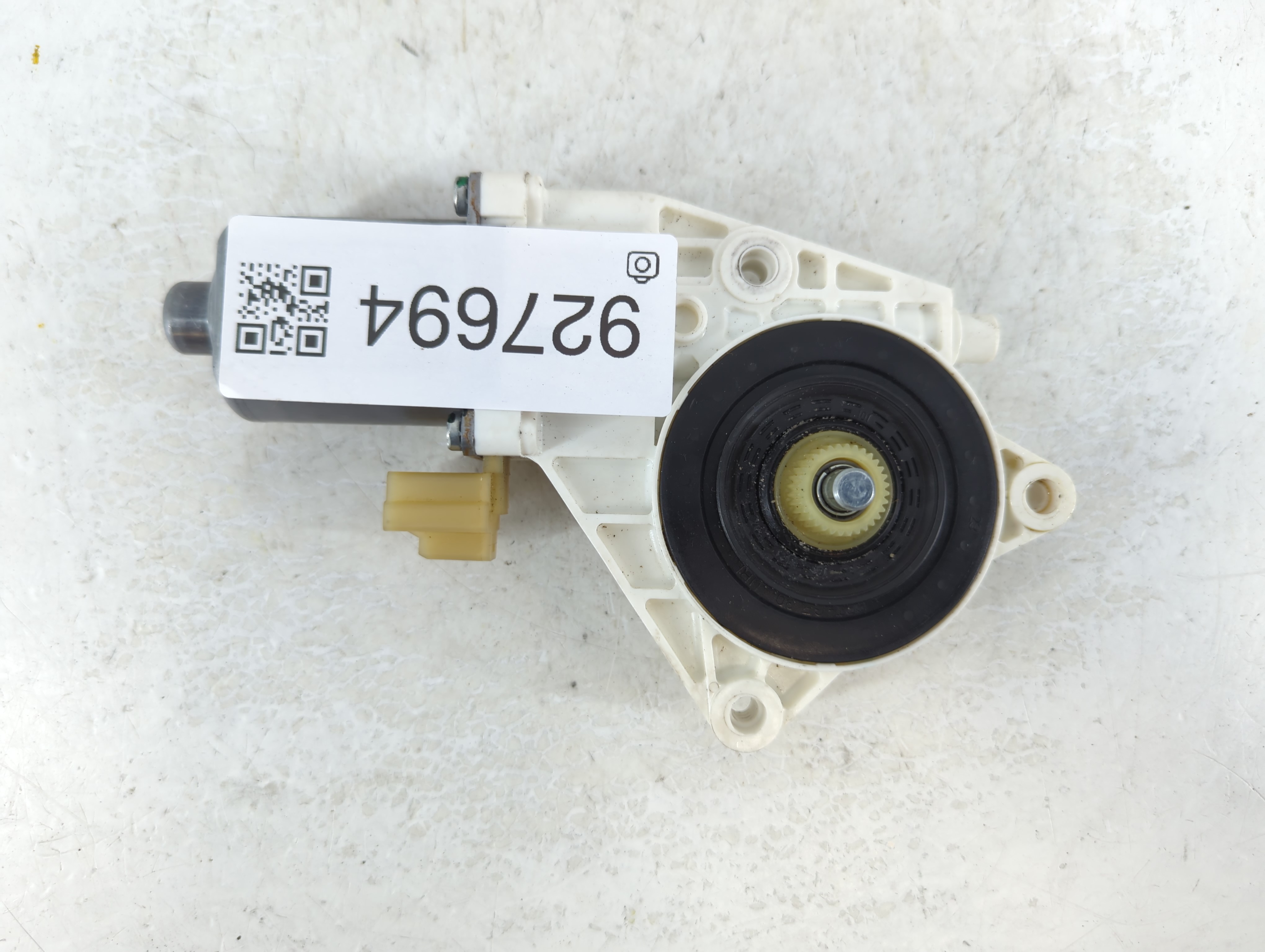 2006-2012 Ford Fusion Passenger Front Right Power Window Motor 927694 - Oemusedautoparts1.com