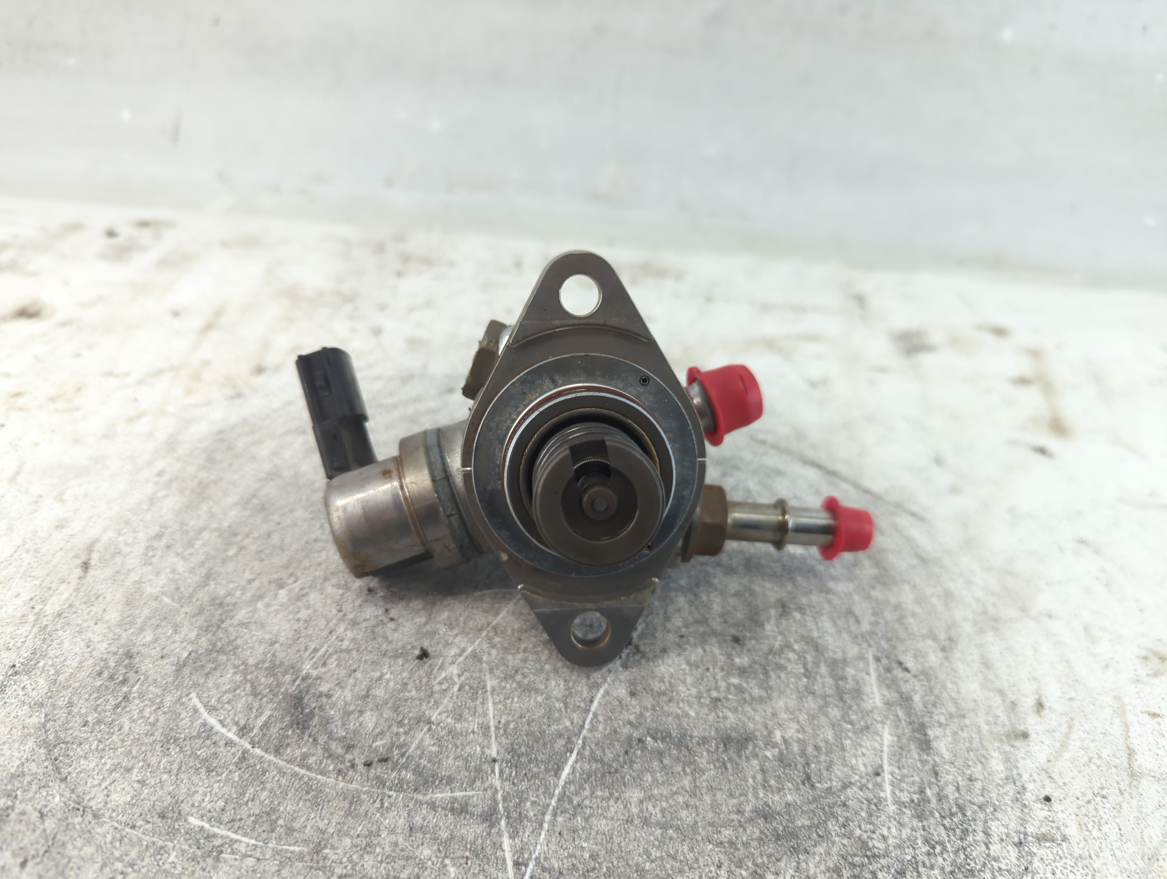 2012-2018 Ford Focus Electrical Gas Fuel Pump Assembly 927720 - Oemusedautoparts1.com