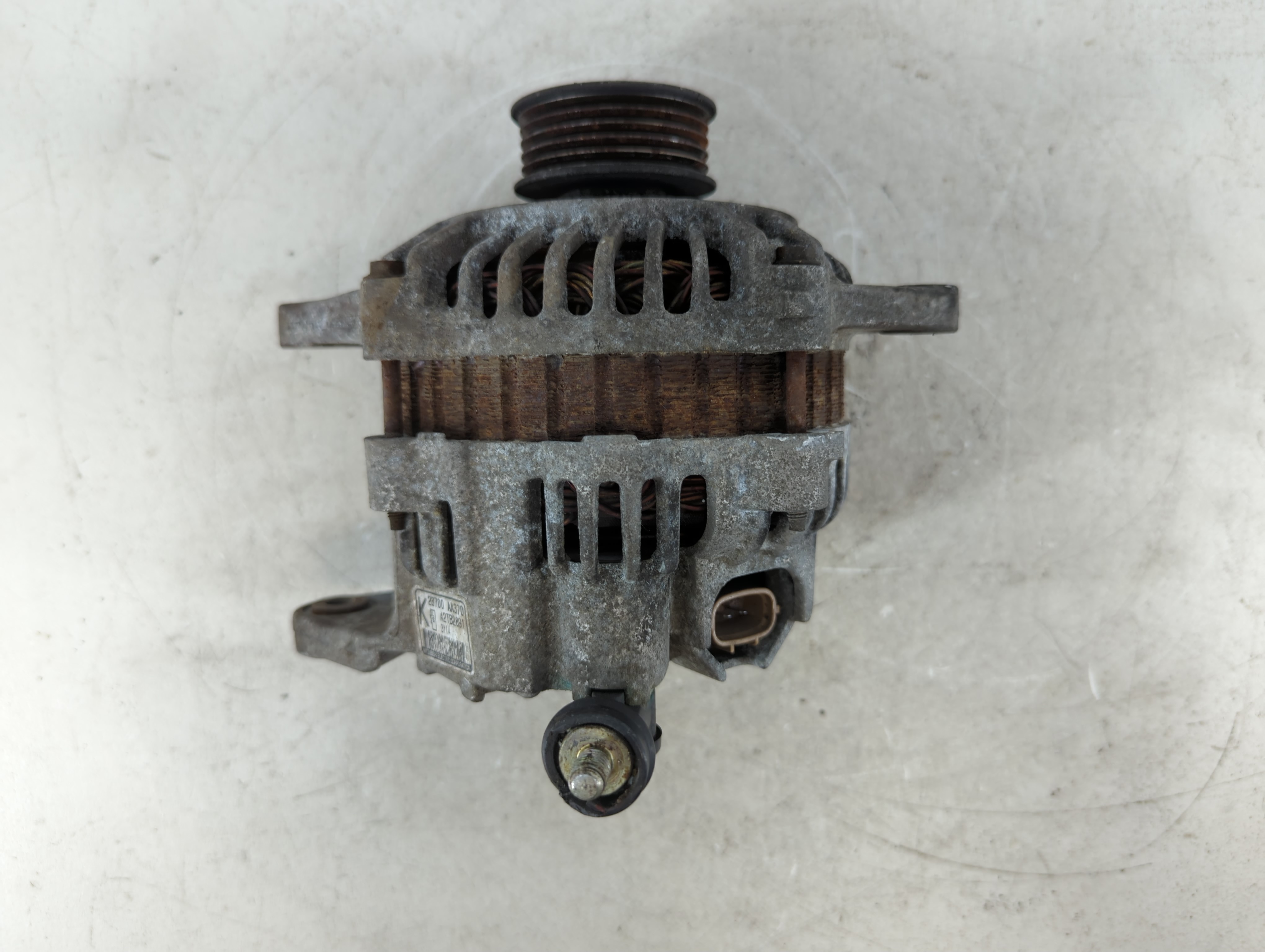 Picture of 2003 Subaru Forester Alternator Generator Charging Assembly Engine Oem 927767