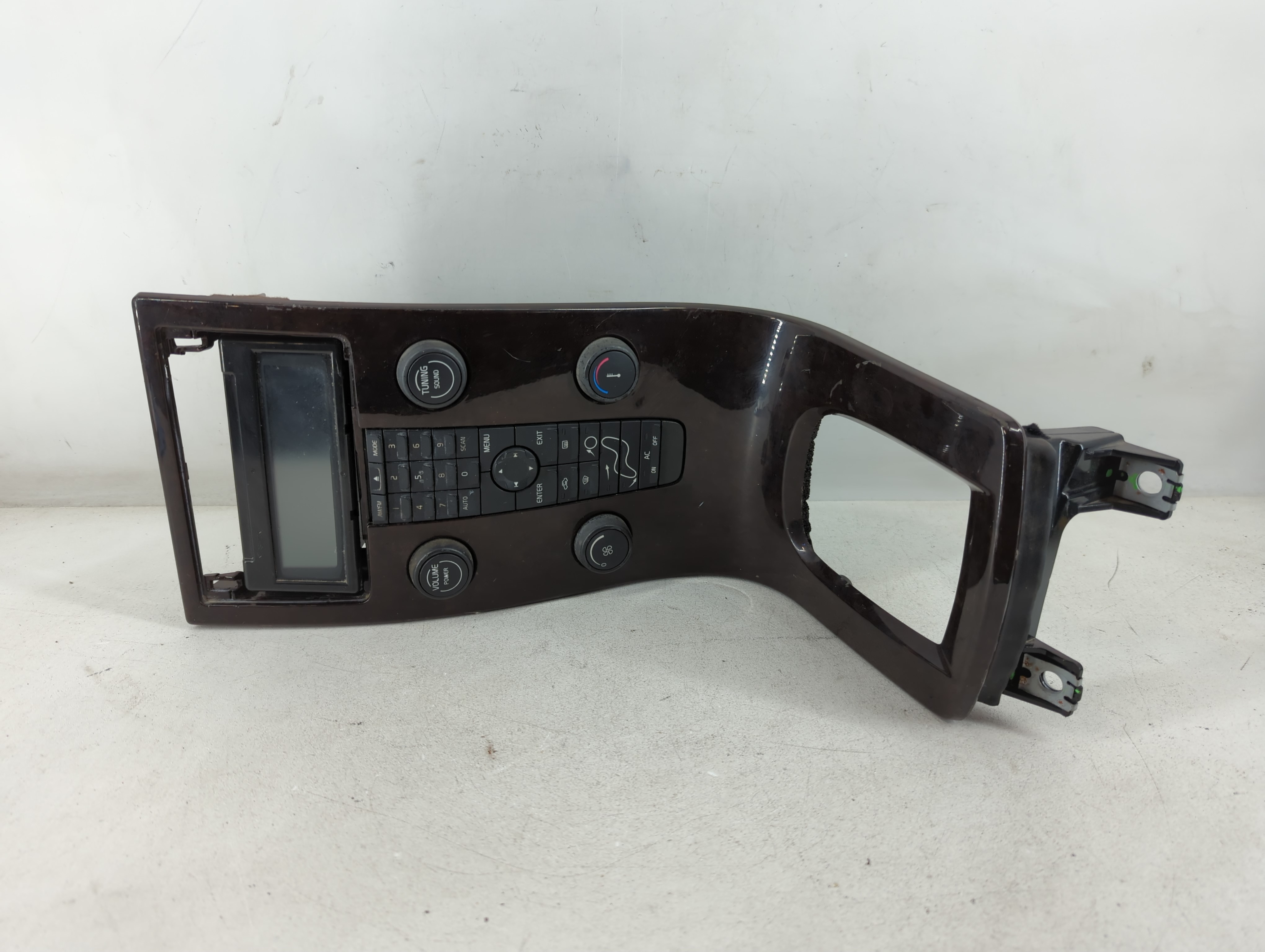 Picture of 2004-2006 Volvo S40 Radio Control Panel 927775