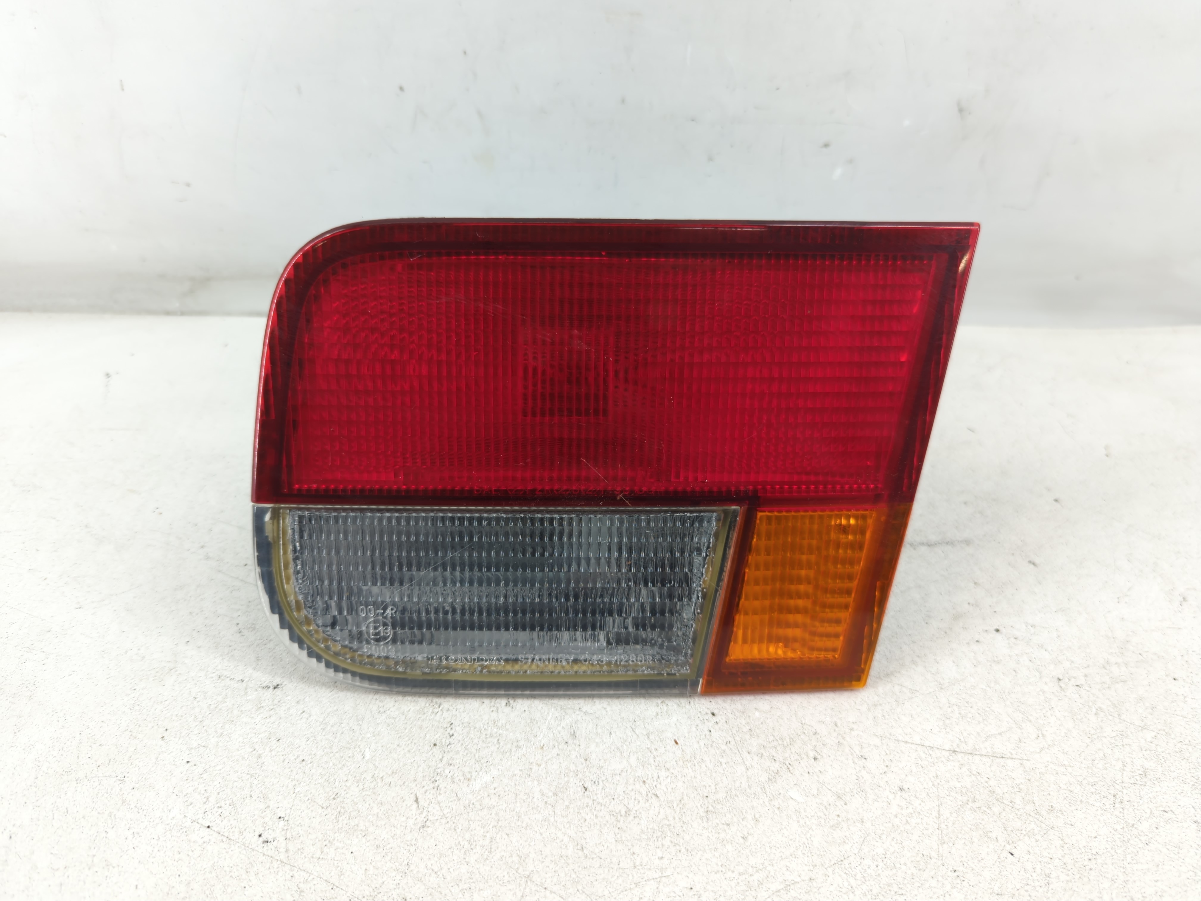 Picture of 1999-2000 Honda Civic Driver Left Side Tail Light Taillight Oem 927815