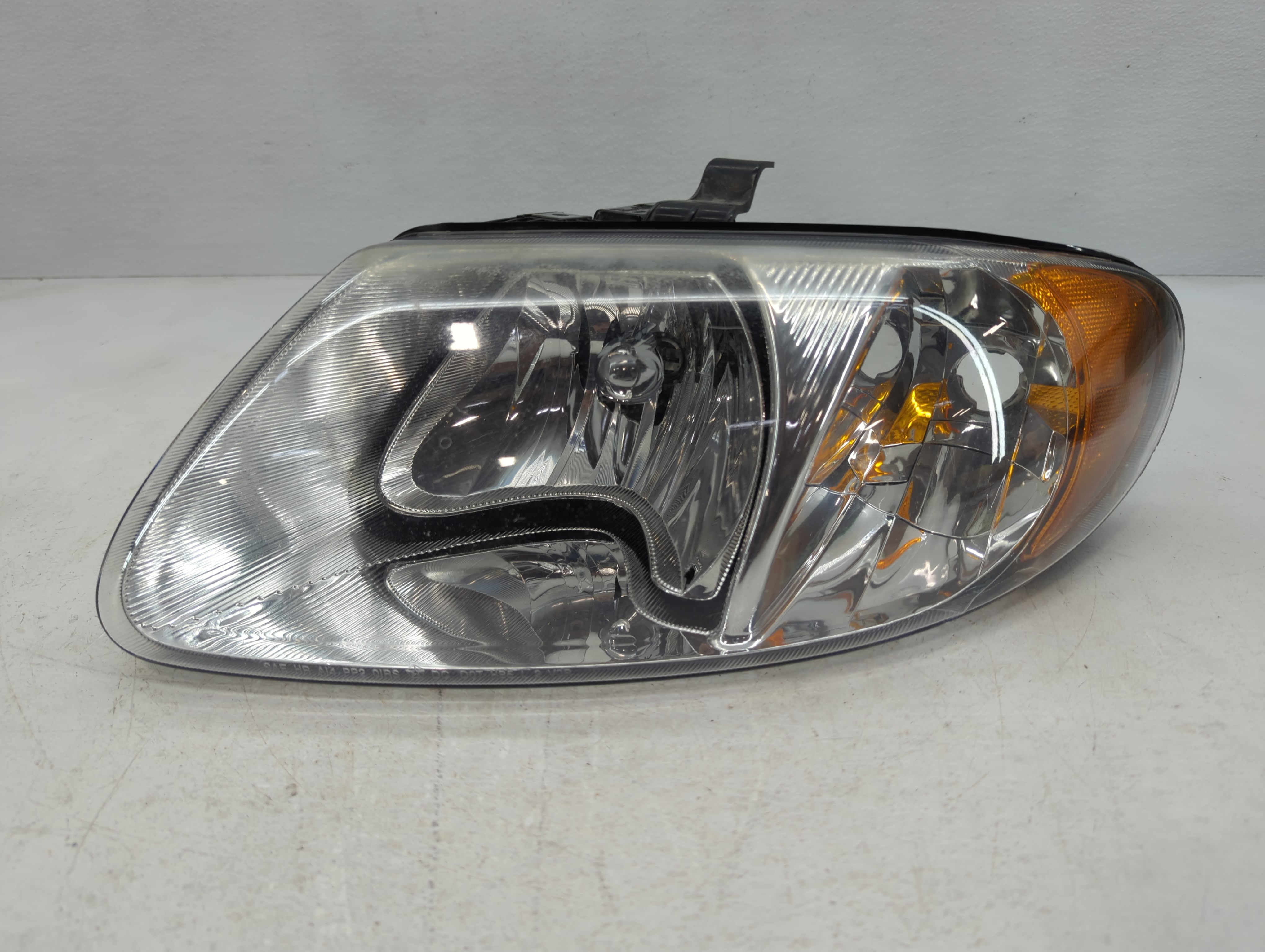 2001-2007 Dodge Caravan Driver Left Oem Head Light Headlight Lamp 927819 - Oemusedautoparts1.com