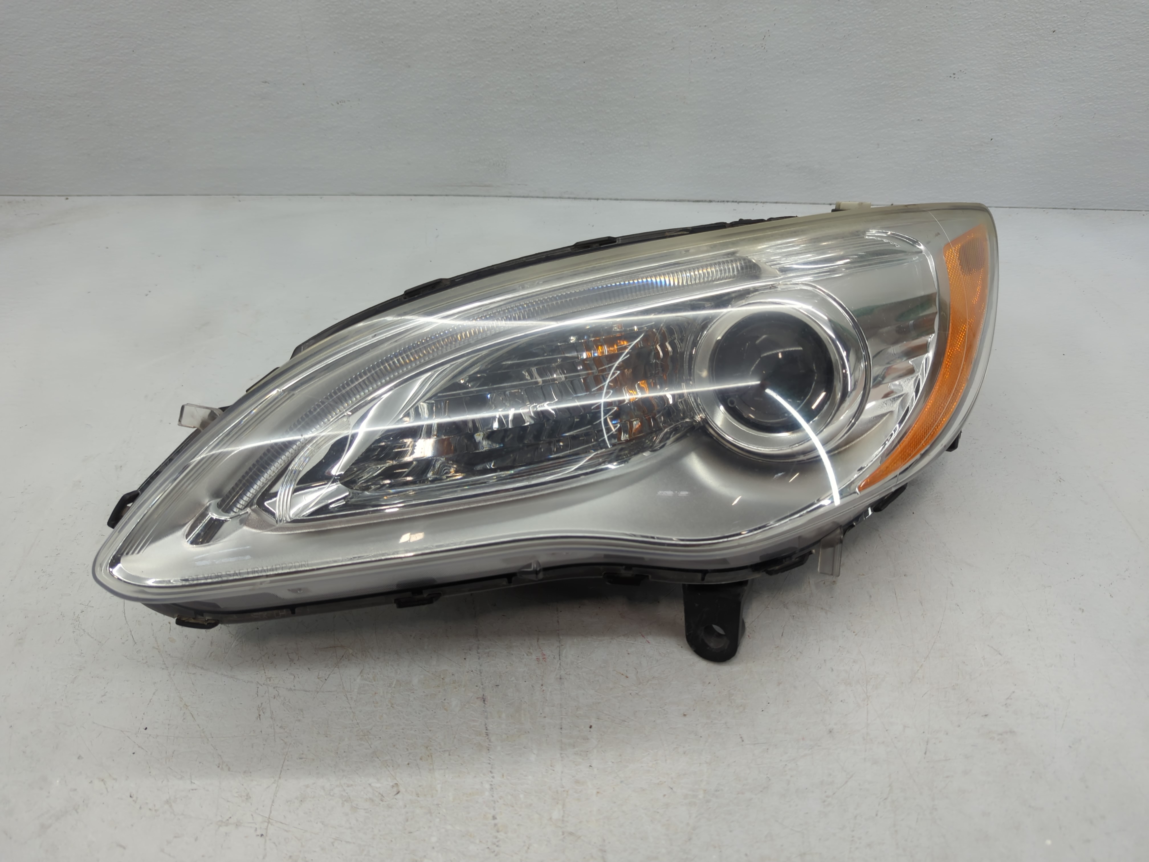 2013-2014 Chrysler 200 Driver Left Oem Head Light Headlight Lamp 928187 - Oemusedautoparts1.com