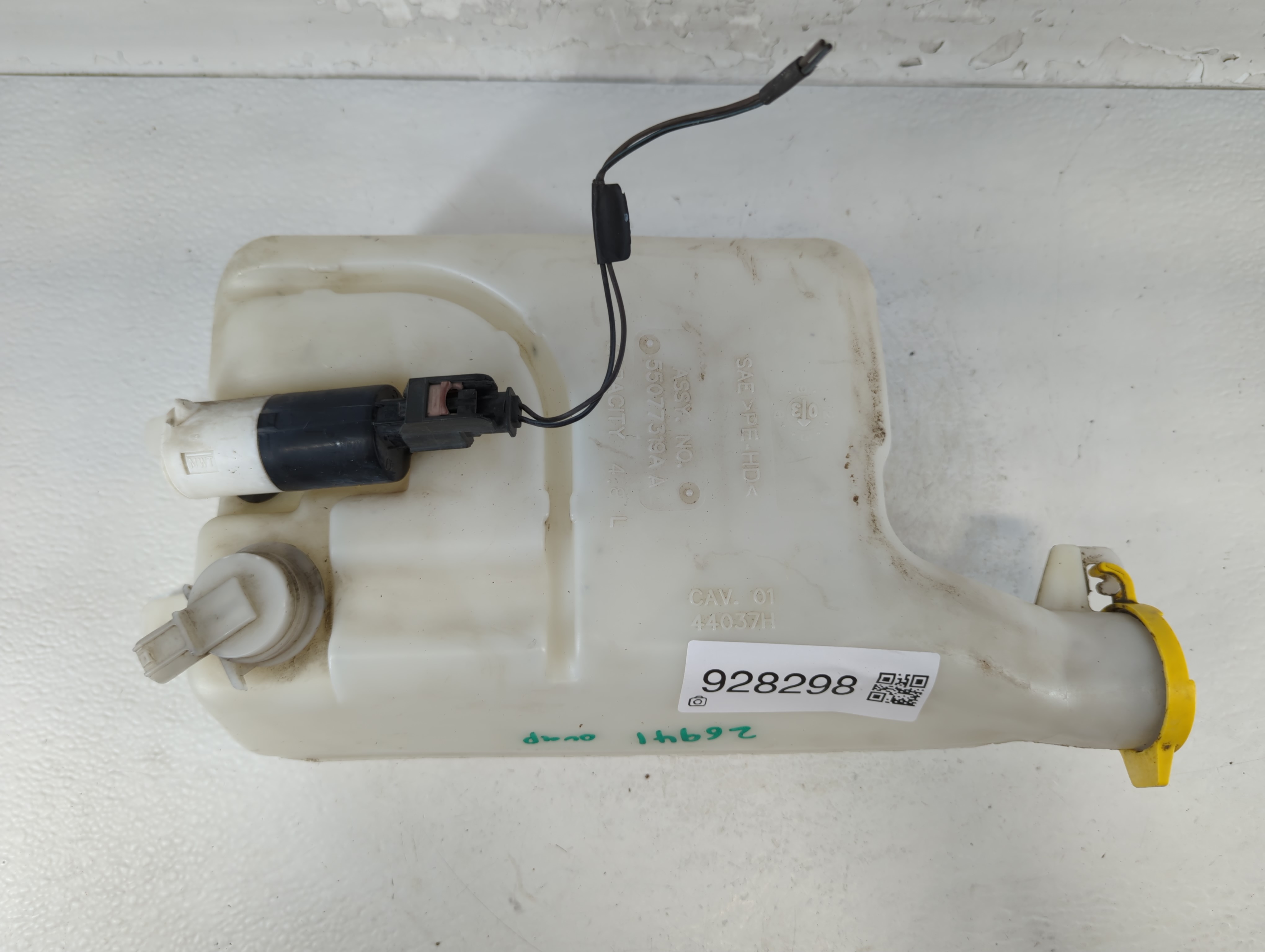 2003-2004 Dodge Ram 1500 Windshield Washer Fluid Reservoir Bottle Oem 928298 - Oemusedautoparts1.com