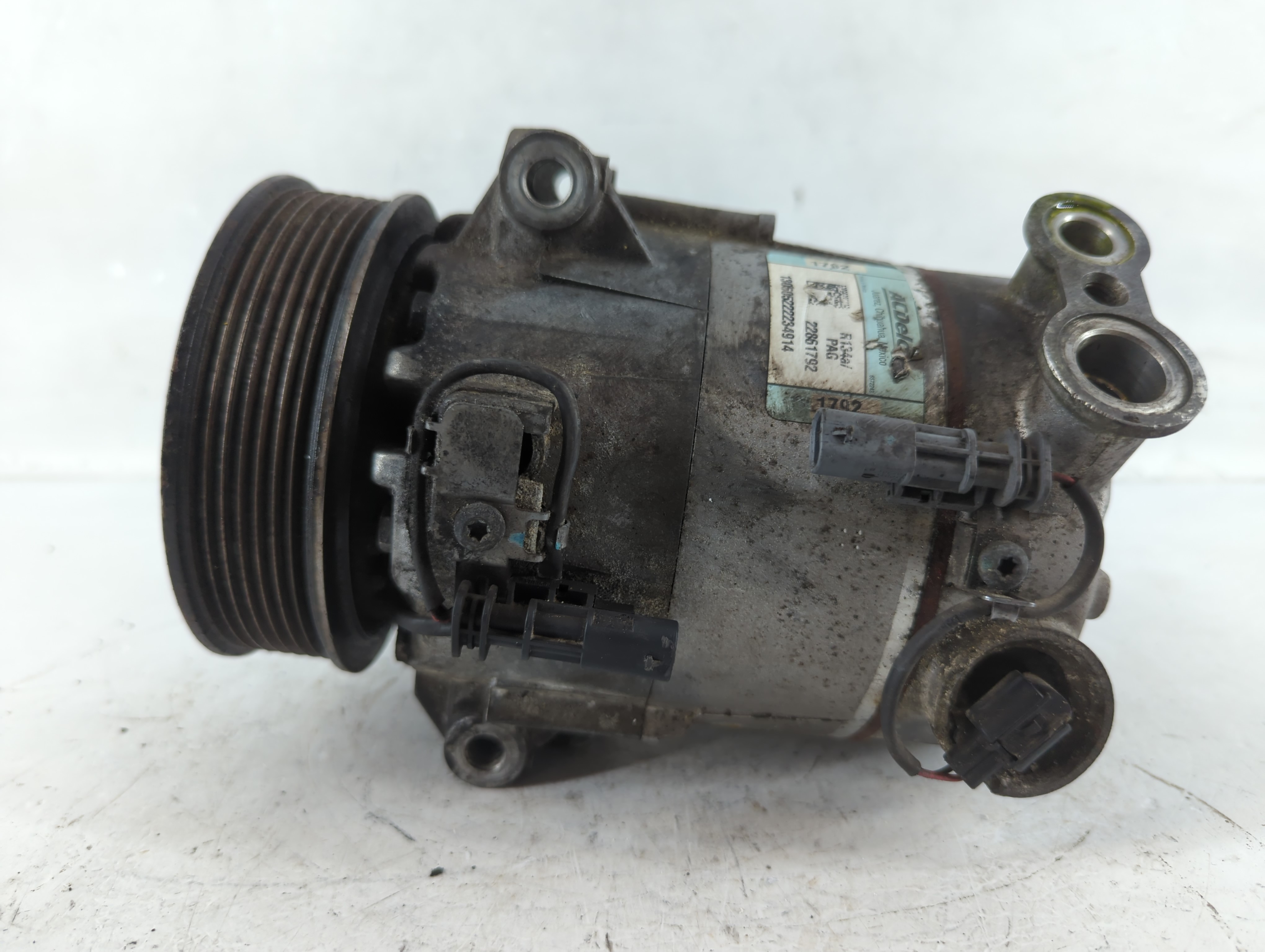 Picture of 2012 Buick Lacross Air Conditioning A/c Ac Compressor Oem 928302