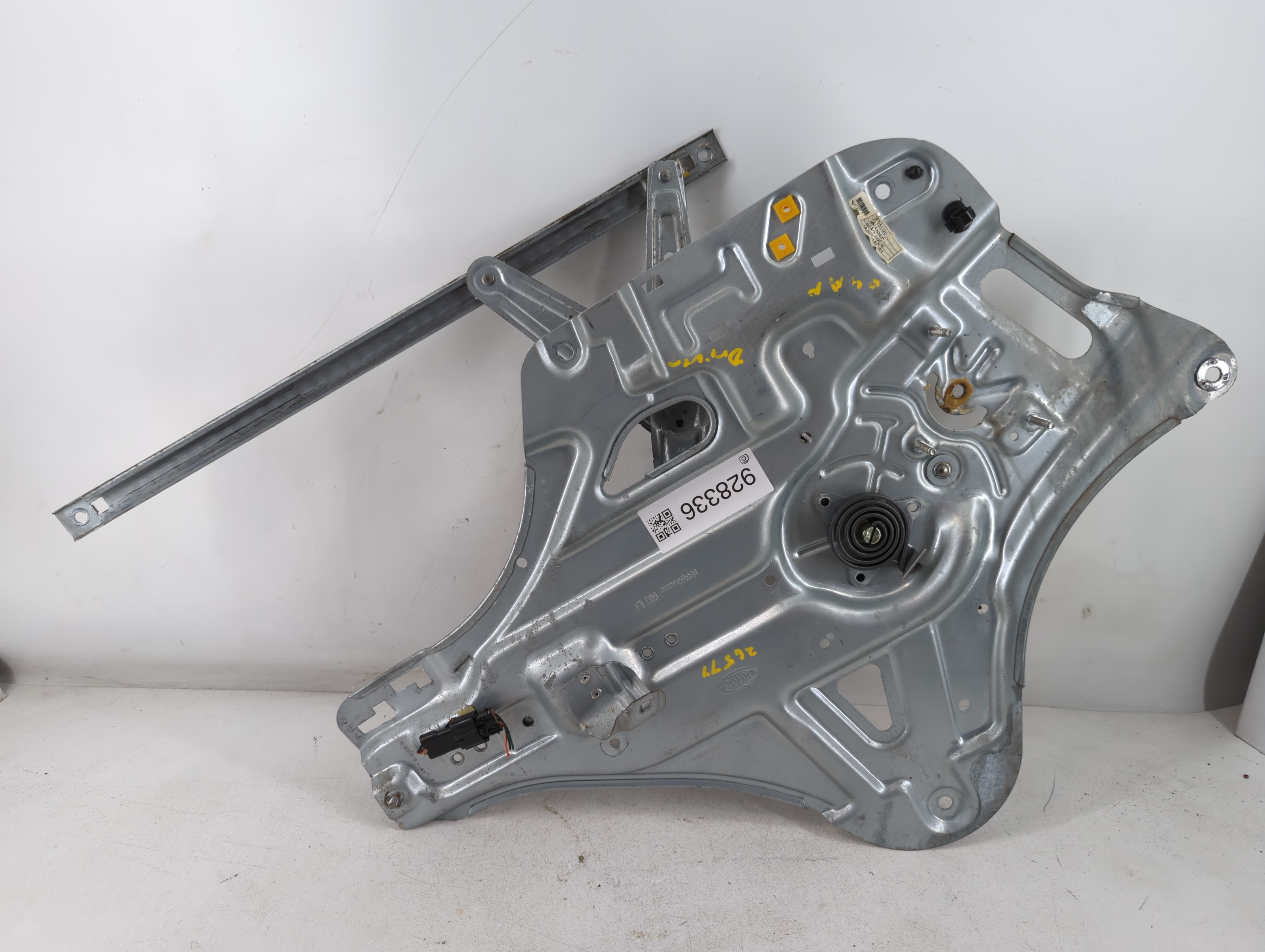 2006-2010 Kia Optima Driver Left Front Window Regulator 928336 - Oemusedautoparts1.com