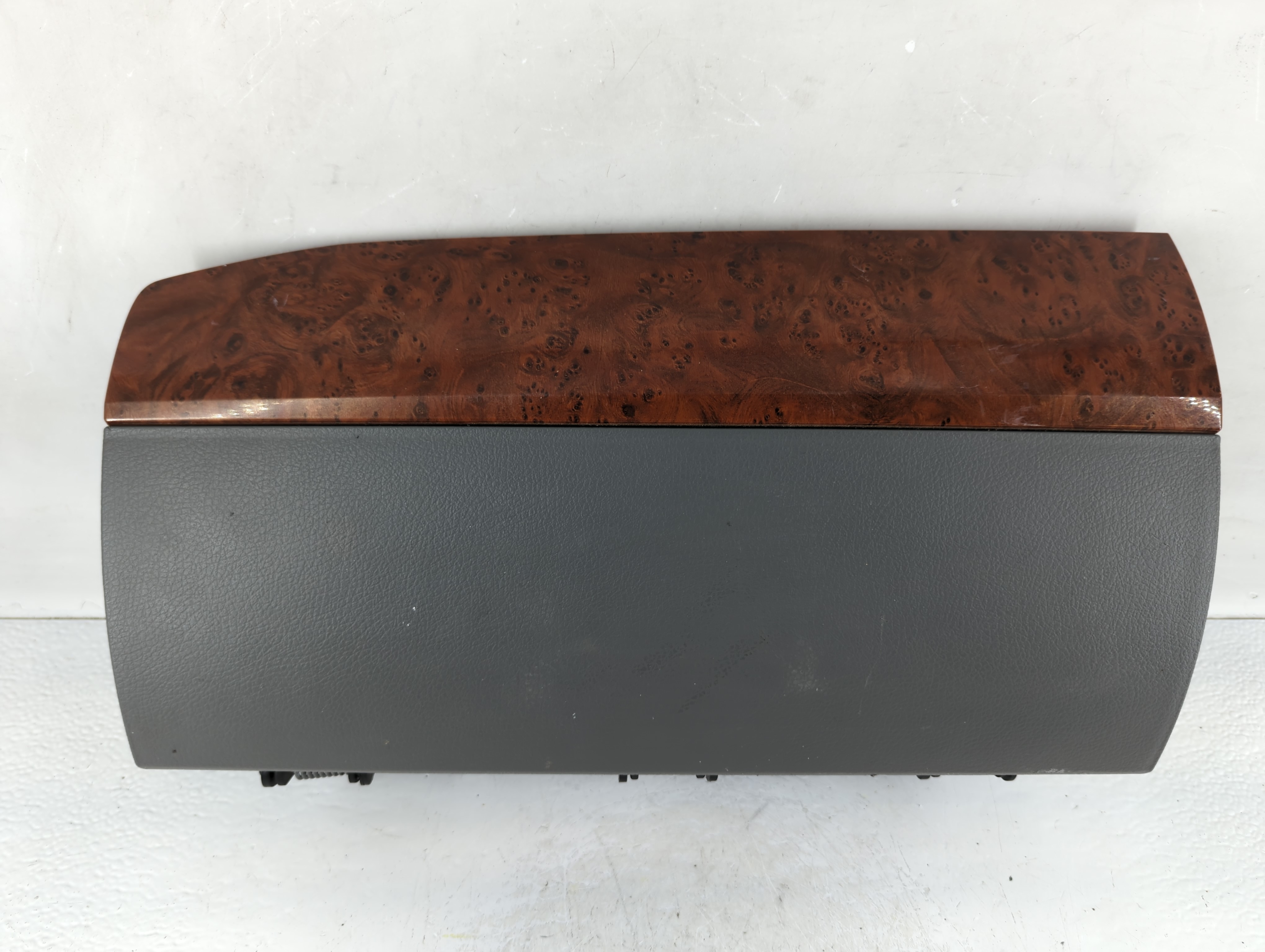 2008 Chrysler Town & Country Passenger Glove Box Door Storage Compartment 928338 - Oemusedautoparts1.com