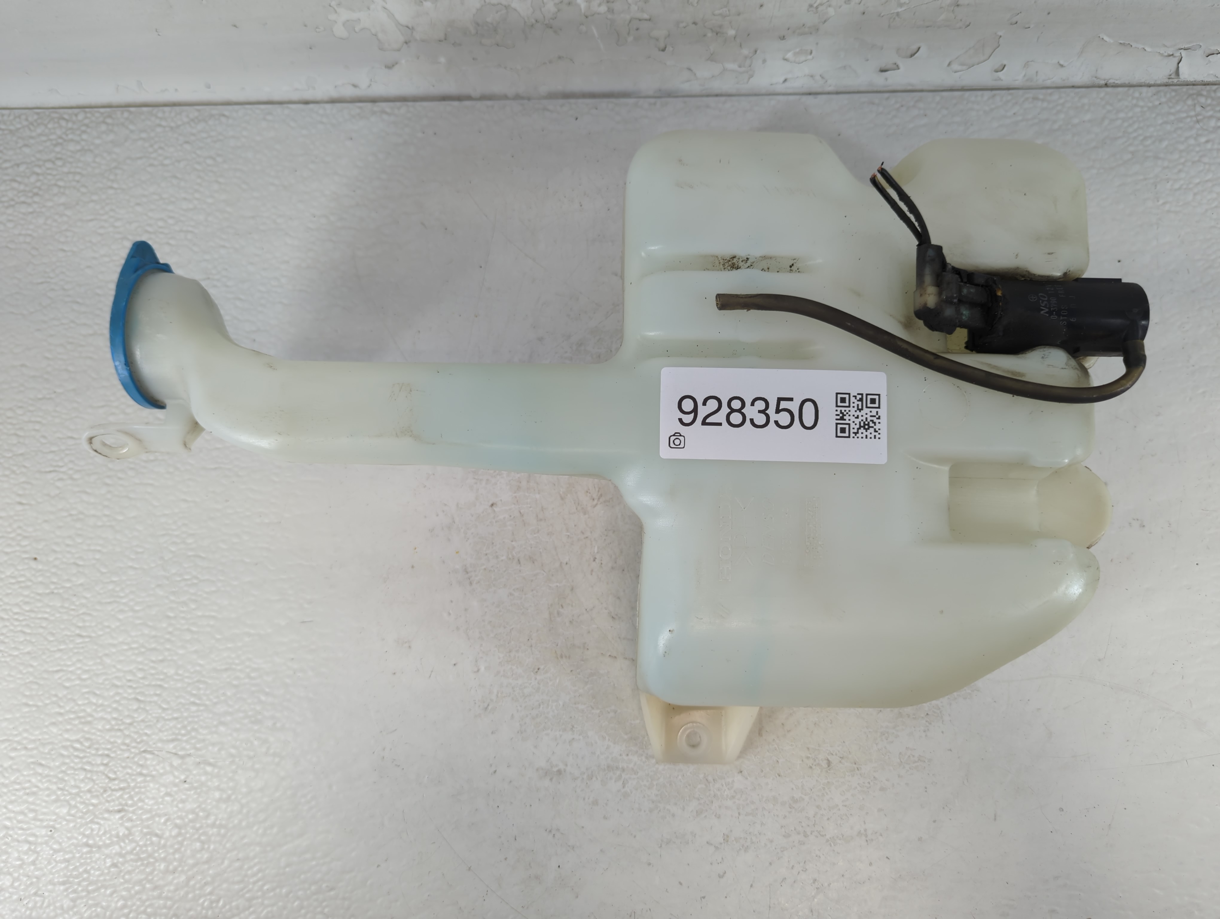 1998-2002 Honda Accord Windshield Washer Fluid Reservoir Bottle Oem 928350 - Oemusedautoparts1.com