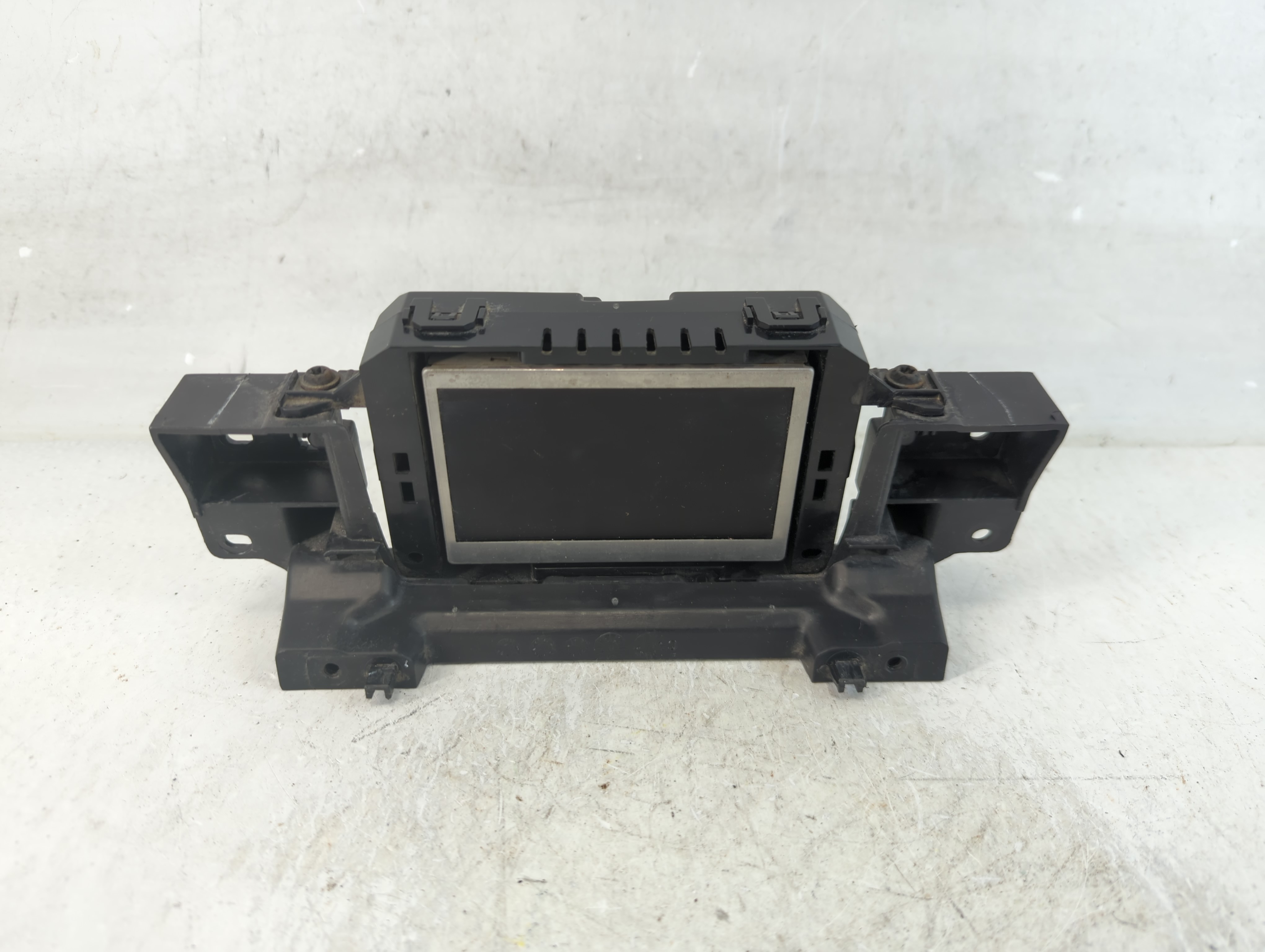 2015-2018 Ford Focus Information Display Screen 928418 - Oemusedautoparts1.com