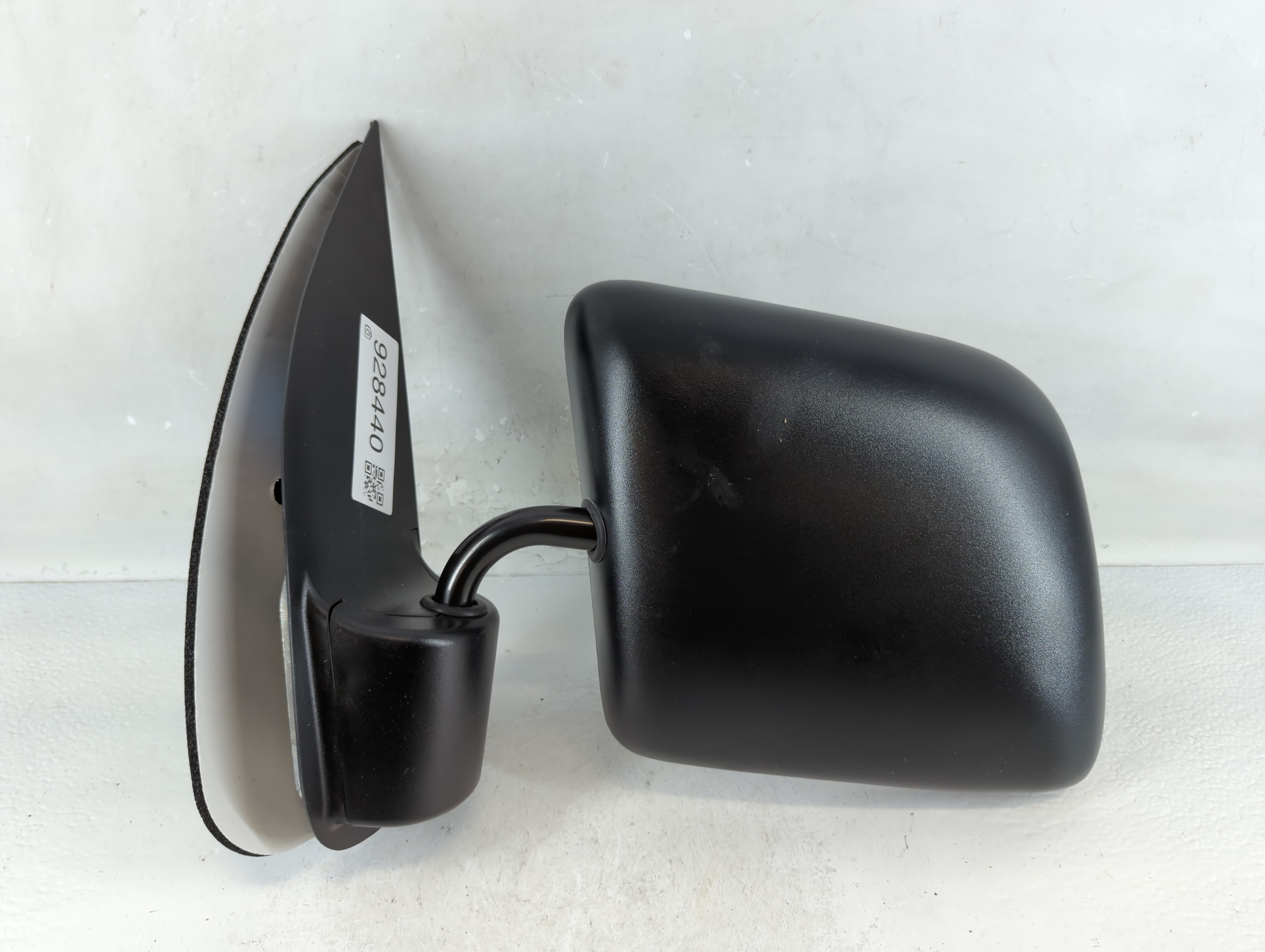 2002-2002 Ford E-150 Driver Left Side View Power Door Mirror Black 928440 - Oemusedautoparts1.com