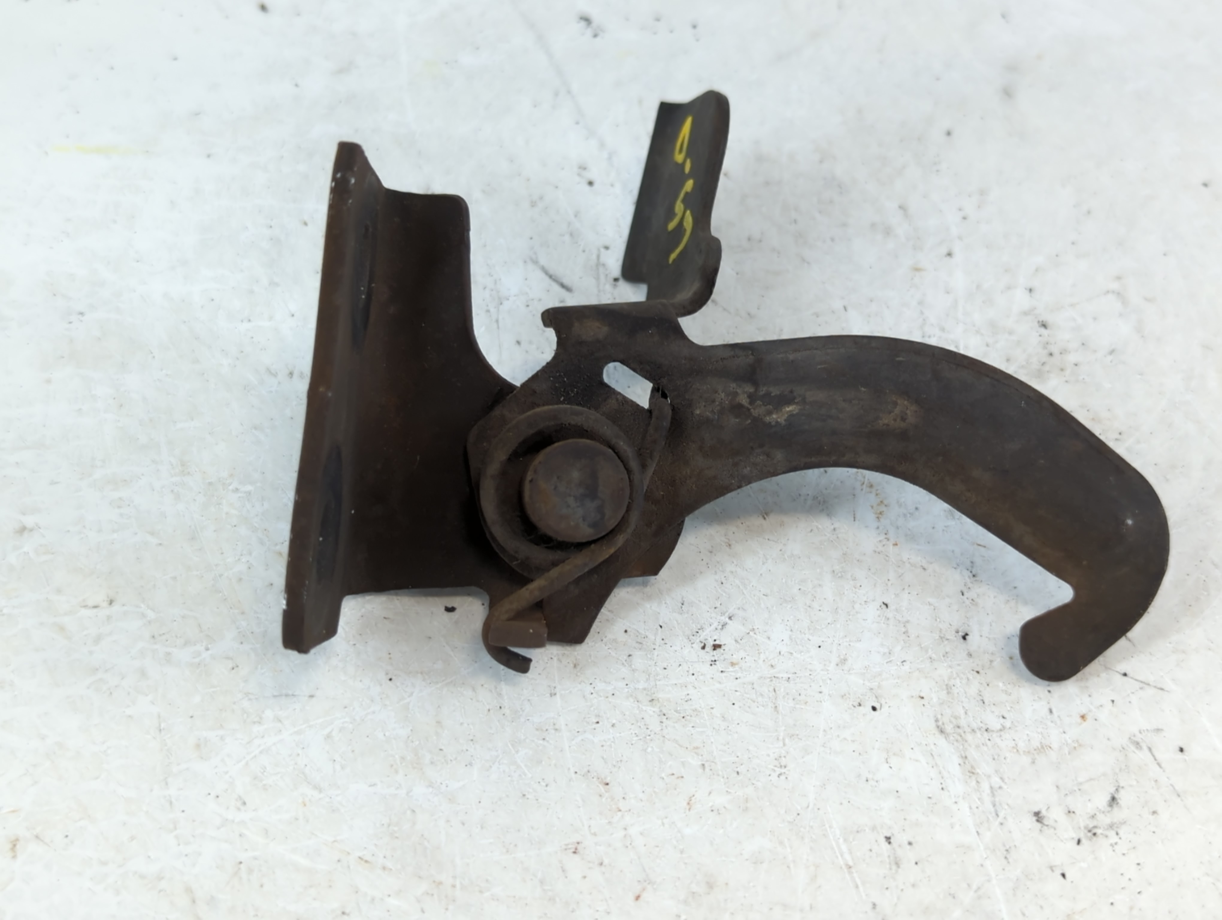 1997 Gmc Chevrolet Hood Latch Assembly 928500 - Oemusedautoparts1.com