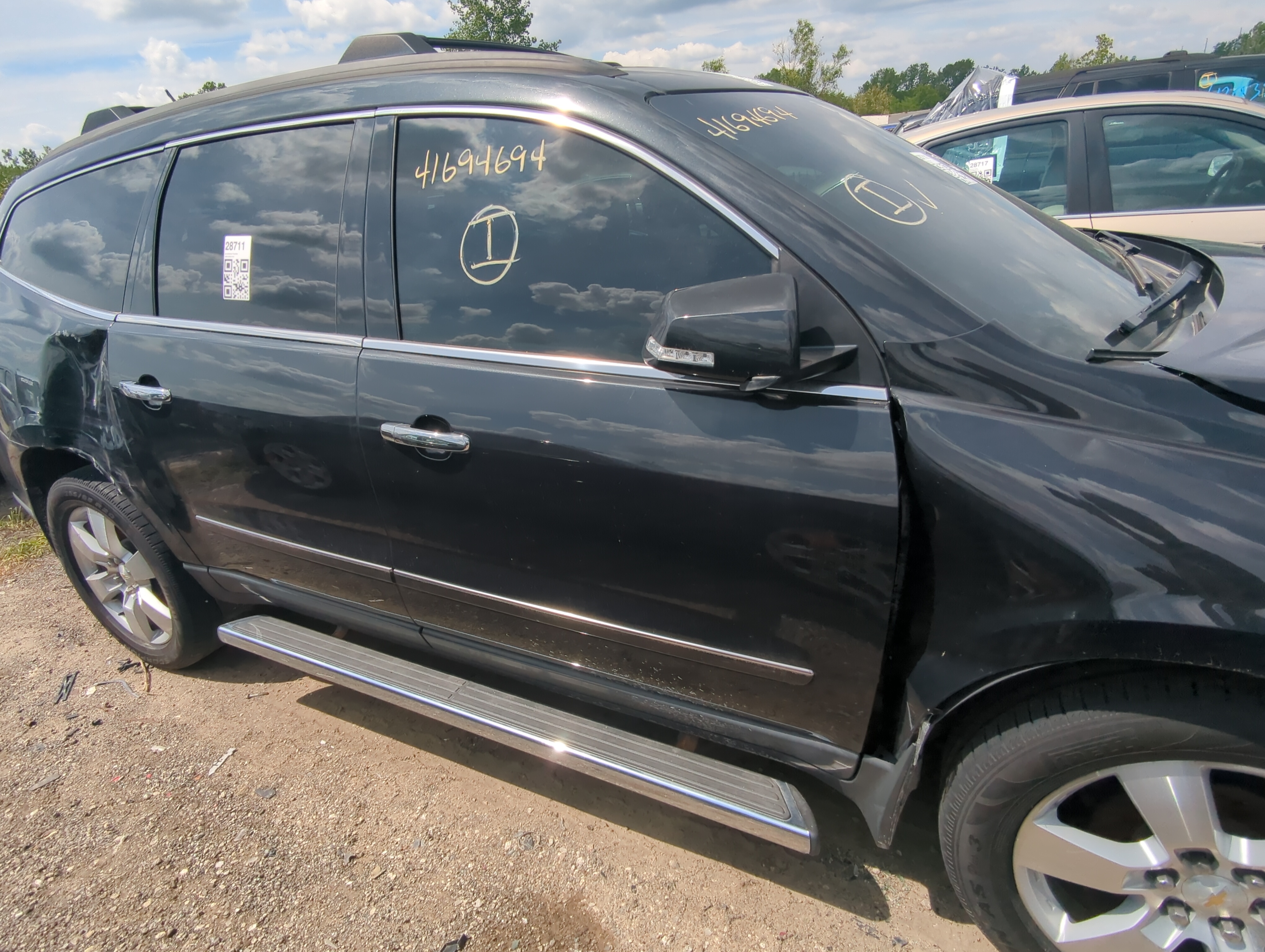 Chevrolet Traverse Passenger Front Door Oem 928914 - Oemusedautoparts1.com