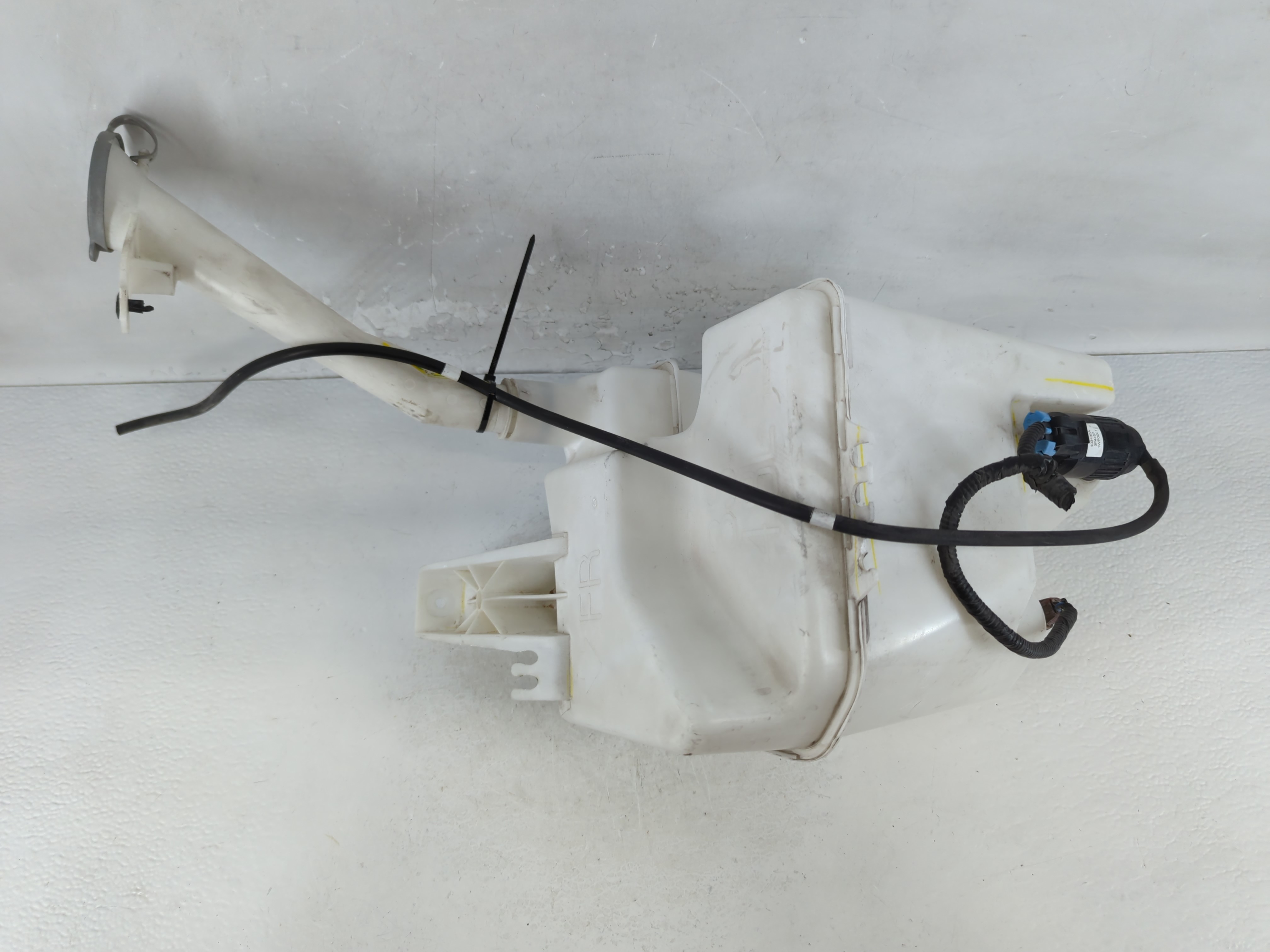 2013-2015 Nissan Sentra Windshield Washer Fluid Reservoir Bottle Oem 929049 - Oemusedautoparts1.com