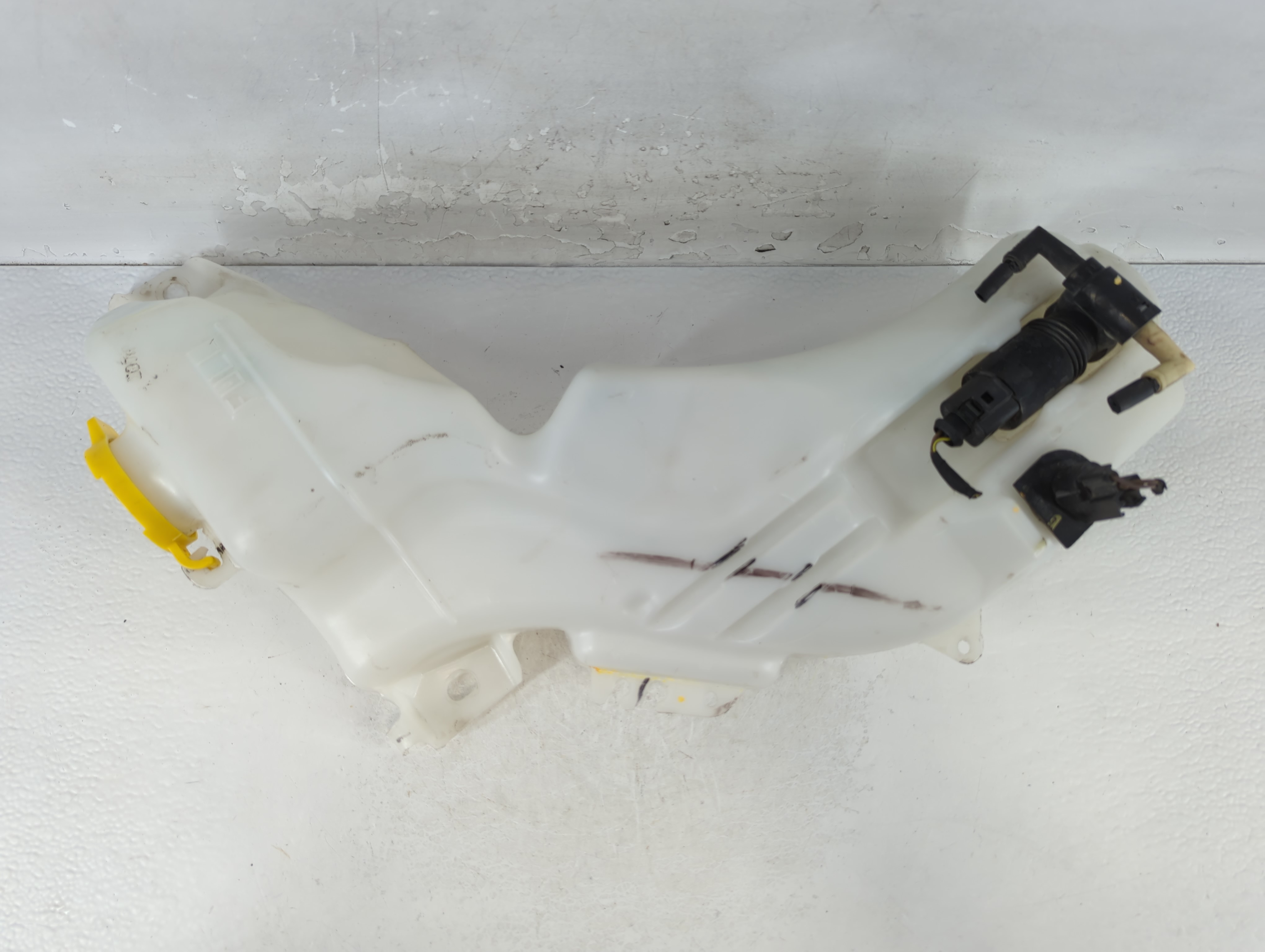 Picture of 2014 Dodge Journey Windshield Washer Fluid Reservoir Bottle Oem 929057