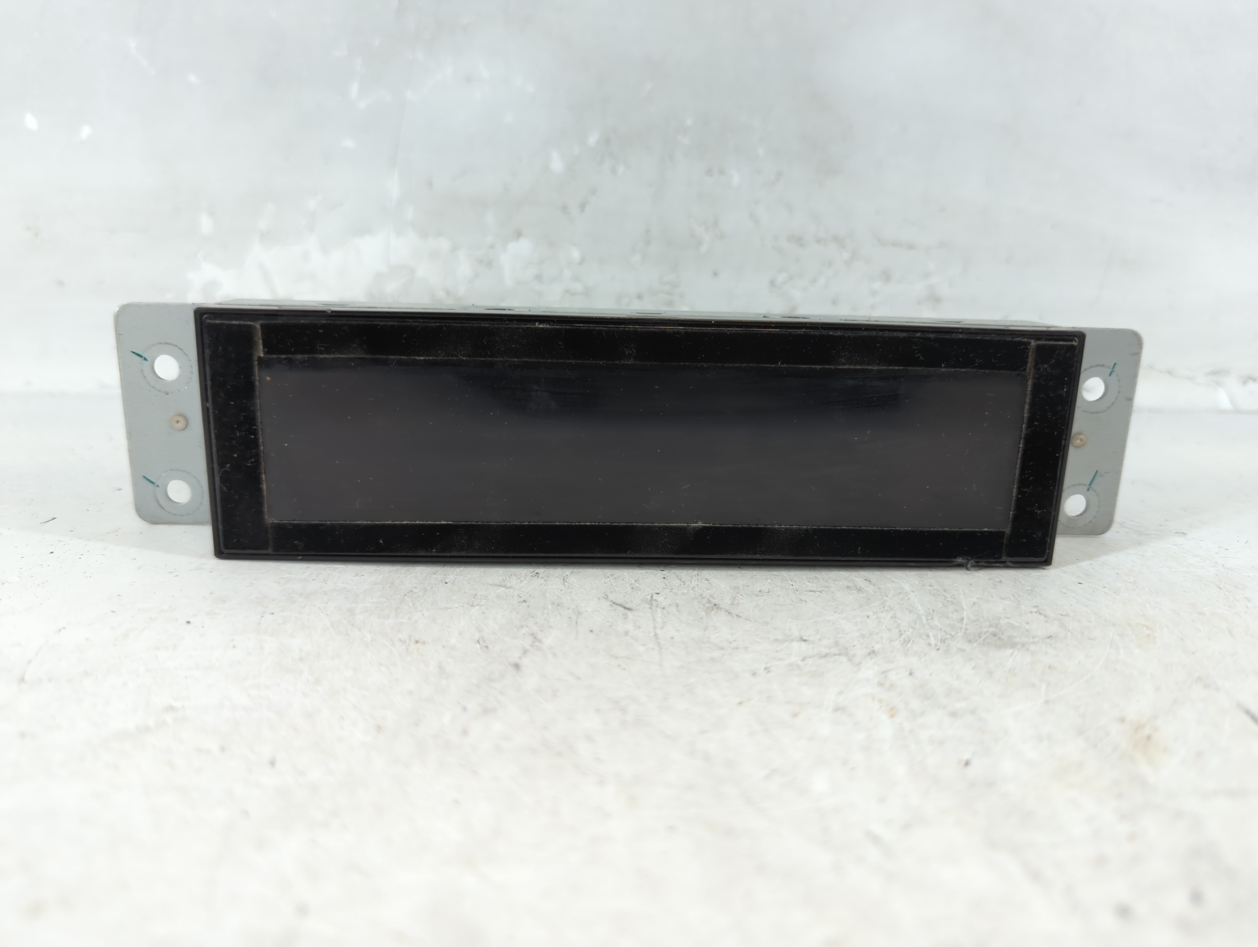 2010-2010 Ford Fusion Information Display Screen 929895 - Oemusedautoparts1.com