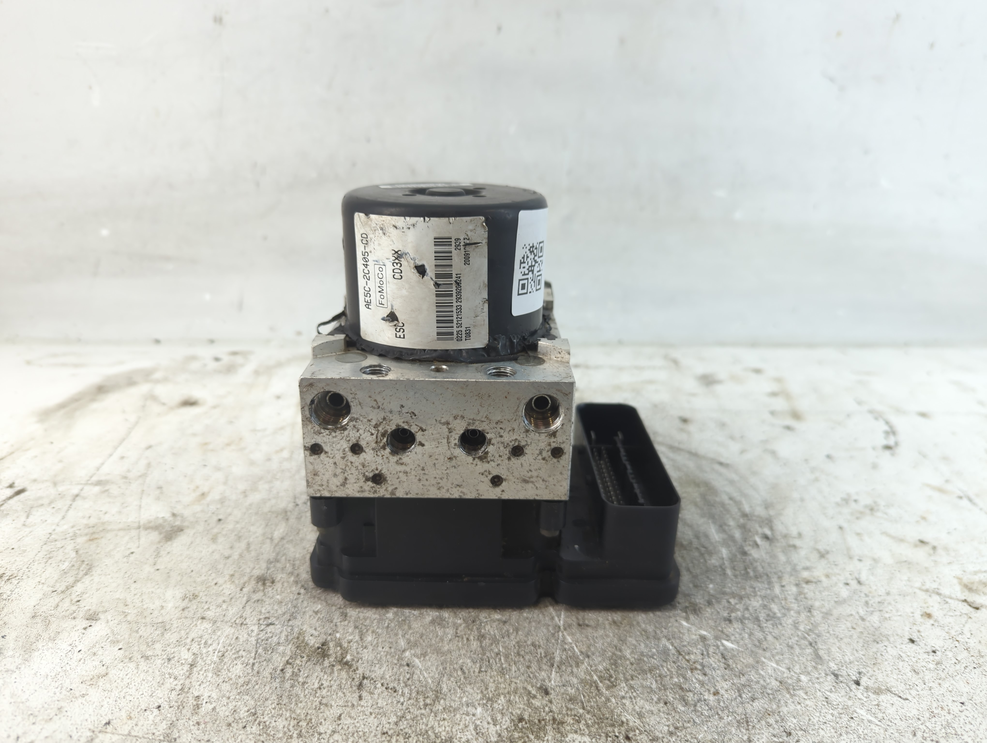 2010-2012 Ford Fusion Abs Pump Control Module 929921 - Oemusedautoparts1.com