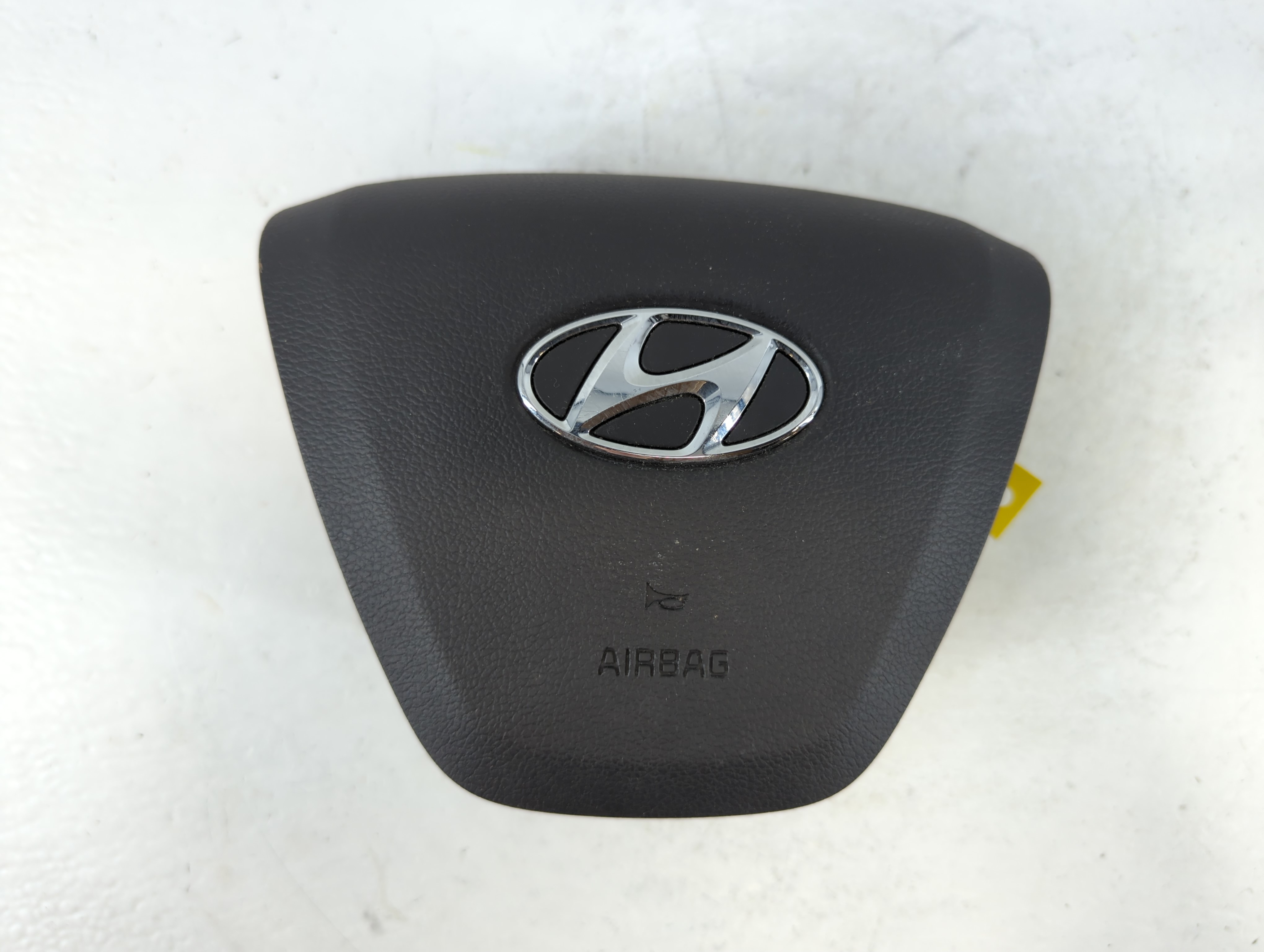 Picture of 2017-2018 Hyundai Elantra Air Bag Driver Left Steering Wheel Mounted 929927