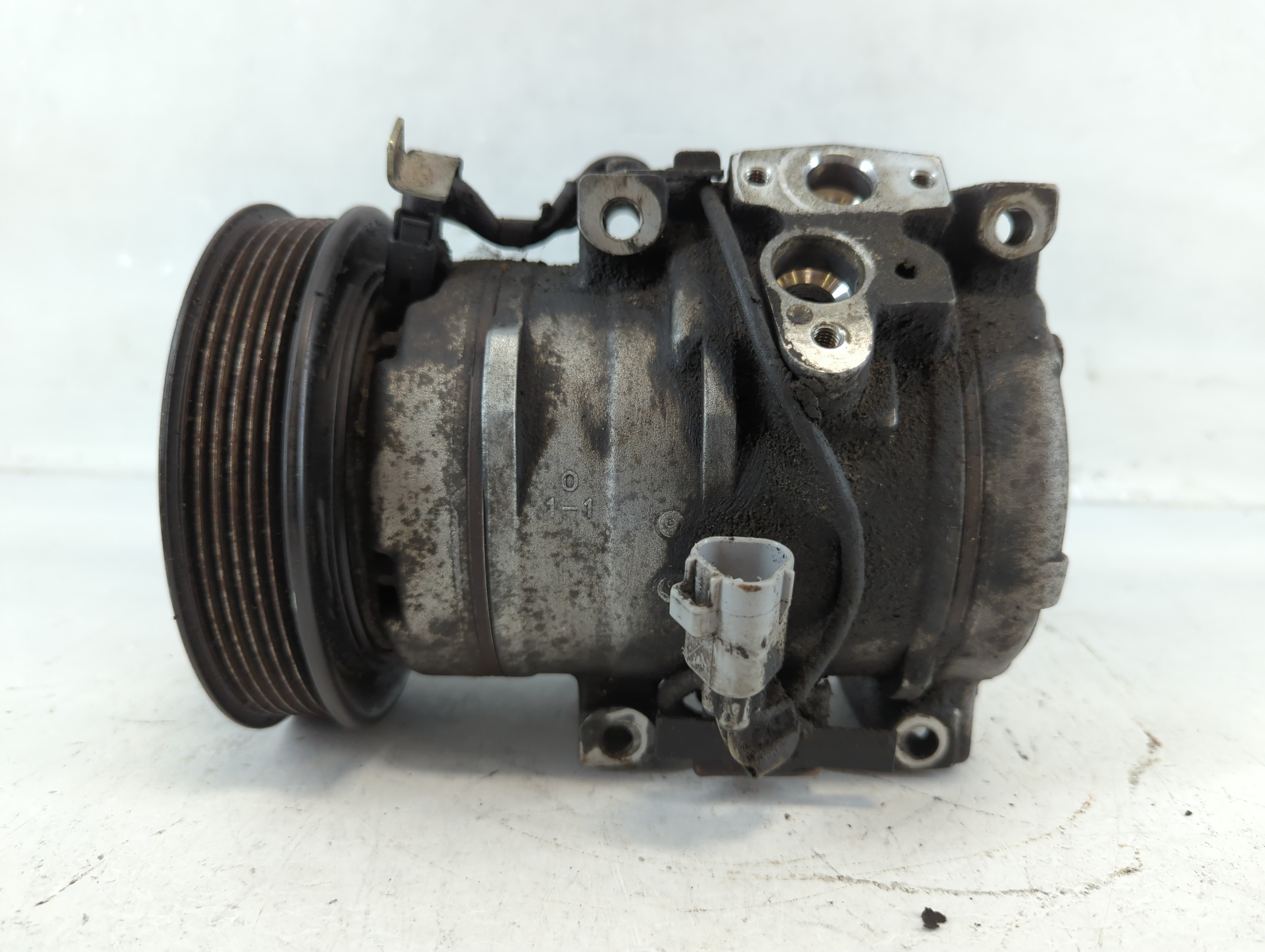 Picture of 1999-2003 Lexus Rx300 Air Conditioning A/c Ac Compressor Oem 929940