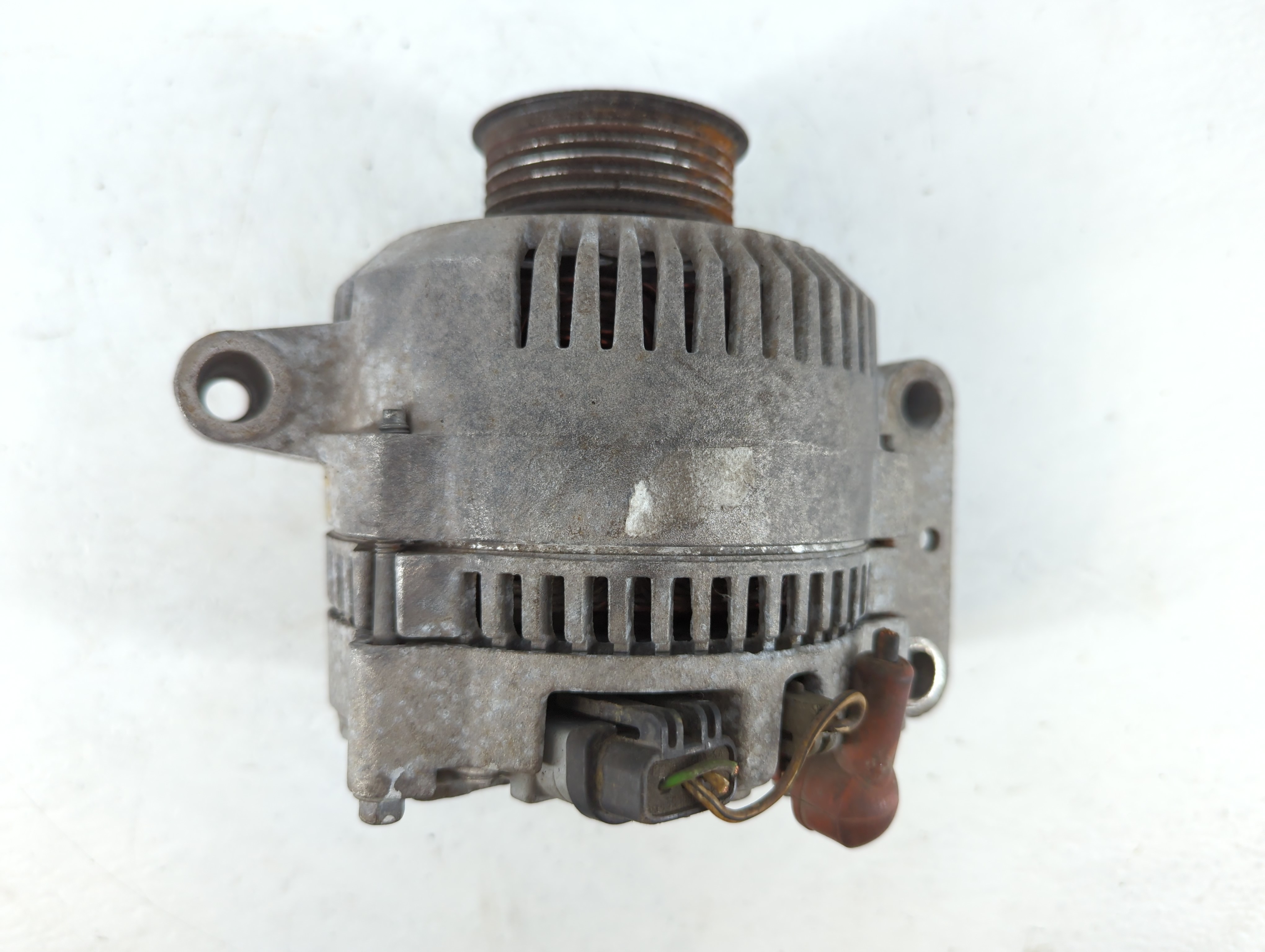 2002-2004 Ford Explorer Alternator Generator Charging Assembly Engine Oem 929945 - Oemusedautoparts1.com
