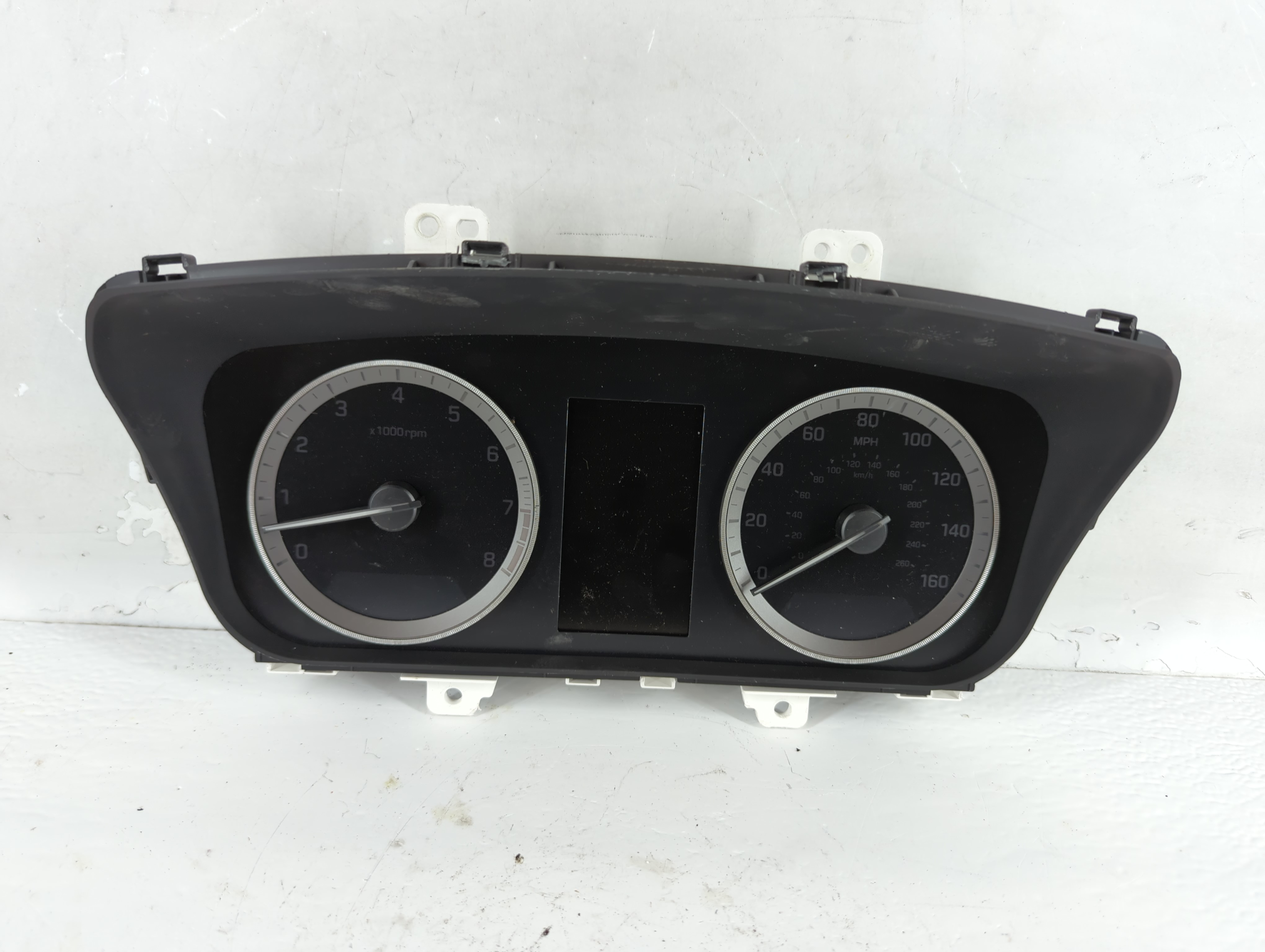 Picture of 2015-2017 Hyundai Sonata Speedometer Instrument Cluster Gauges 94011-c2201 93070