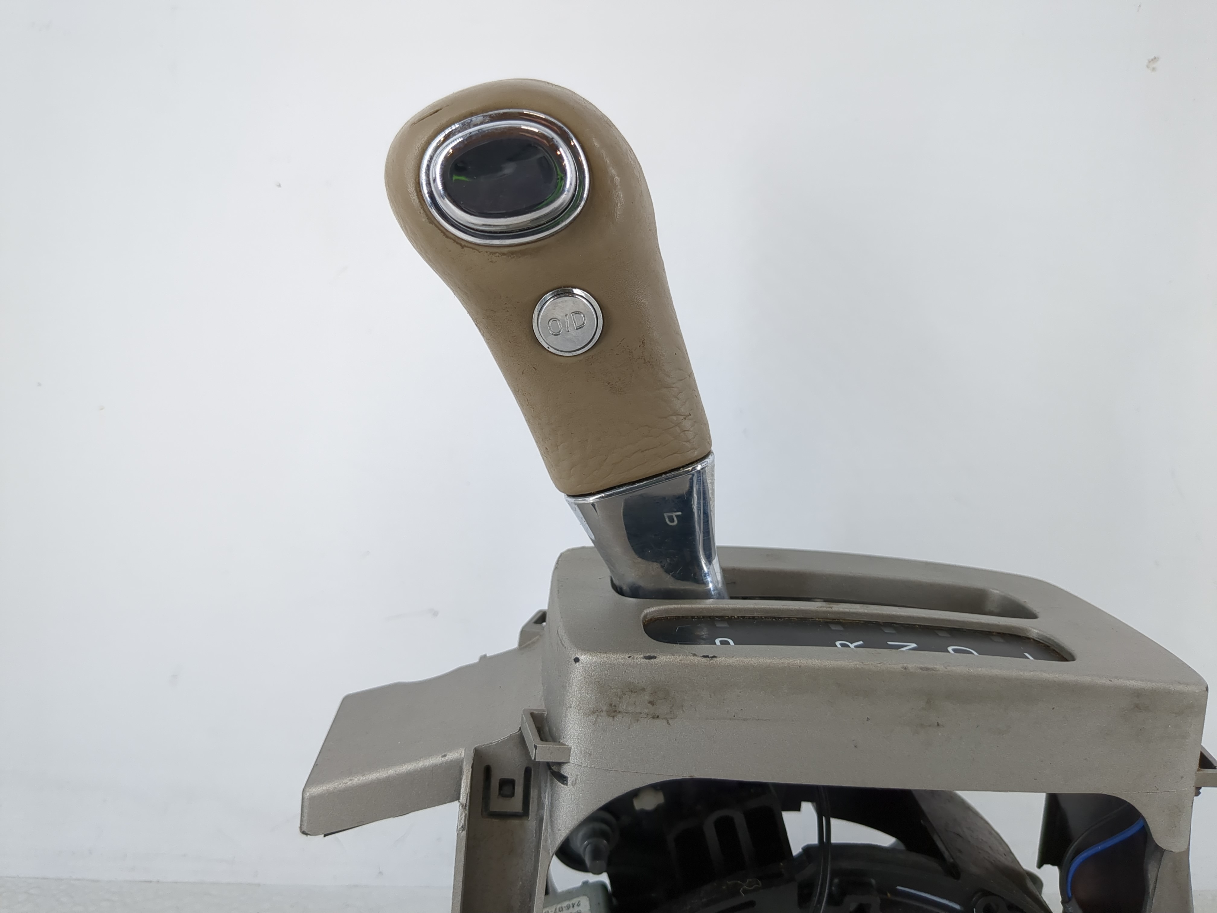 2008 Lincoln Mkz Floor Console Assembly Shifter 932649 - Oemusedautoparts1.com