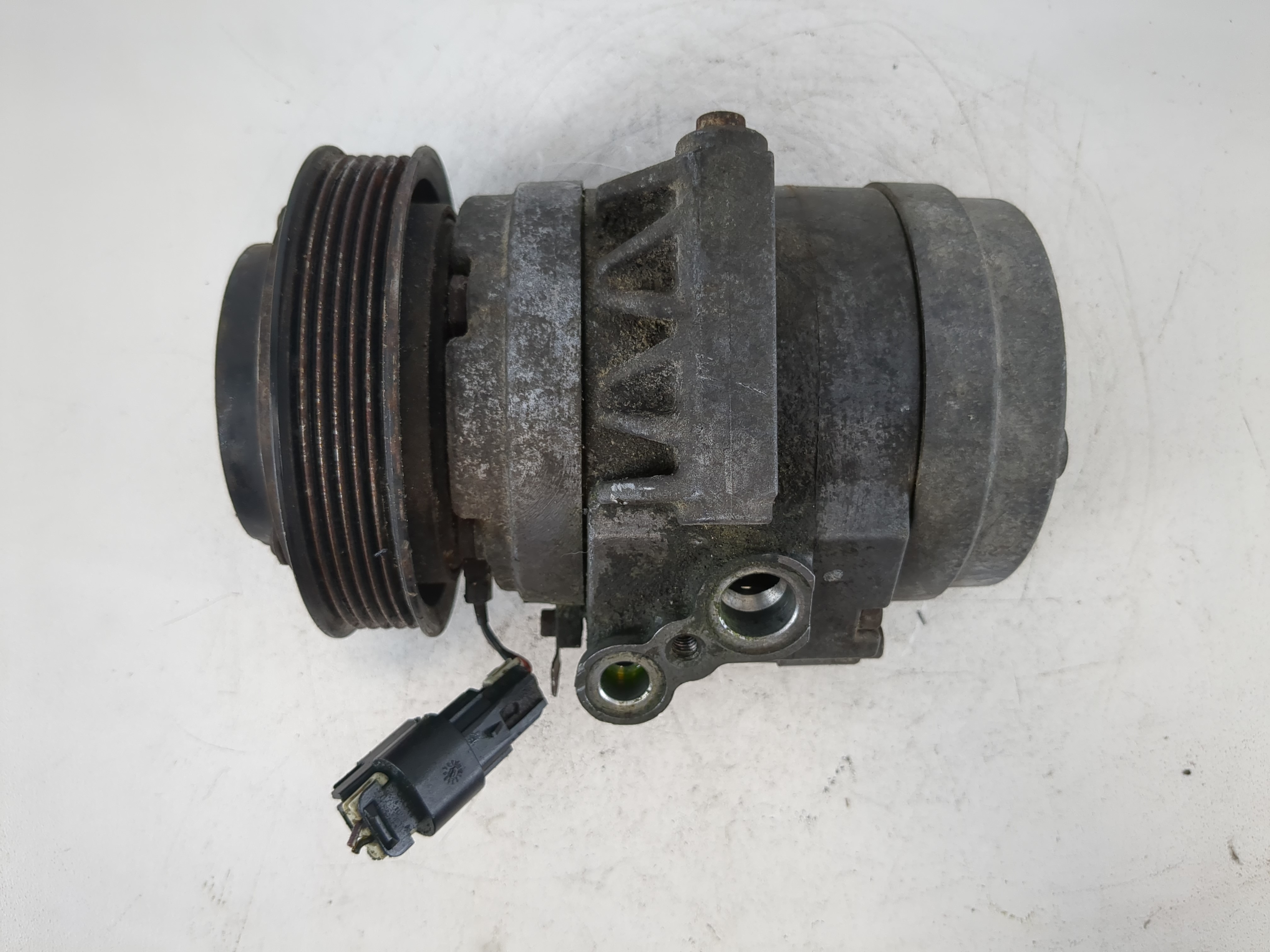Picture of 2006-2012 Ford Fusion Air Conditioning A/c Ac Compressor Oem 933268