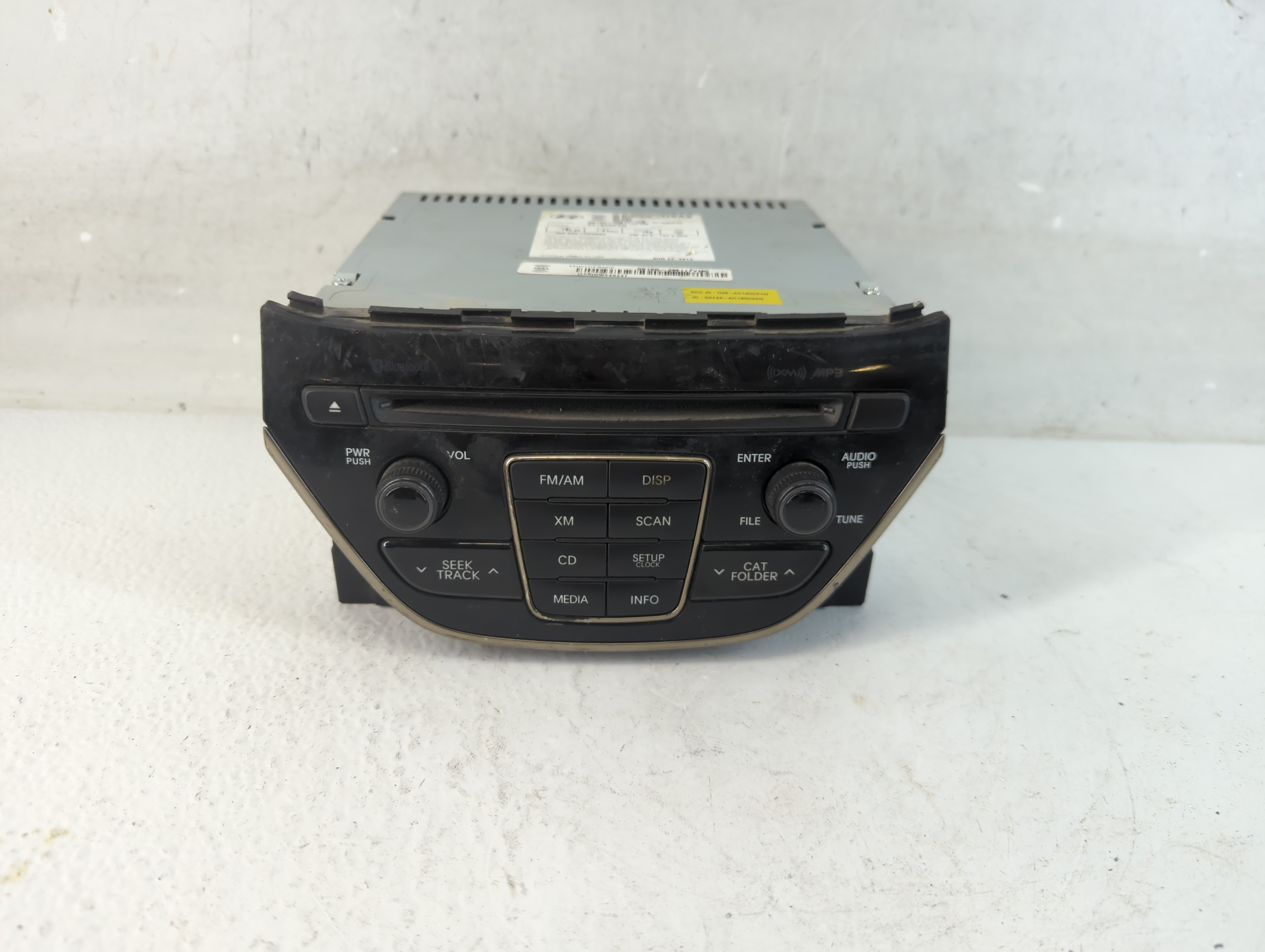 2013-2013 Hyundai Genesis Am Fm Cd Player Radio Receiver 933385 - Oemusedautoparts1.com