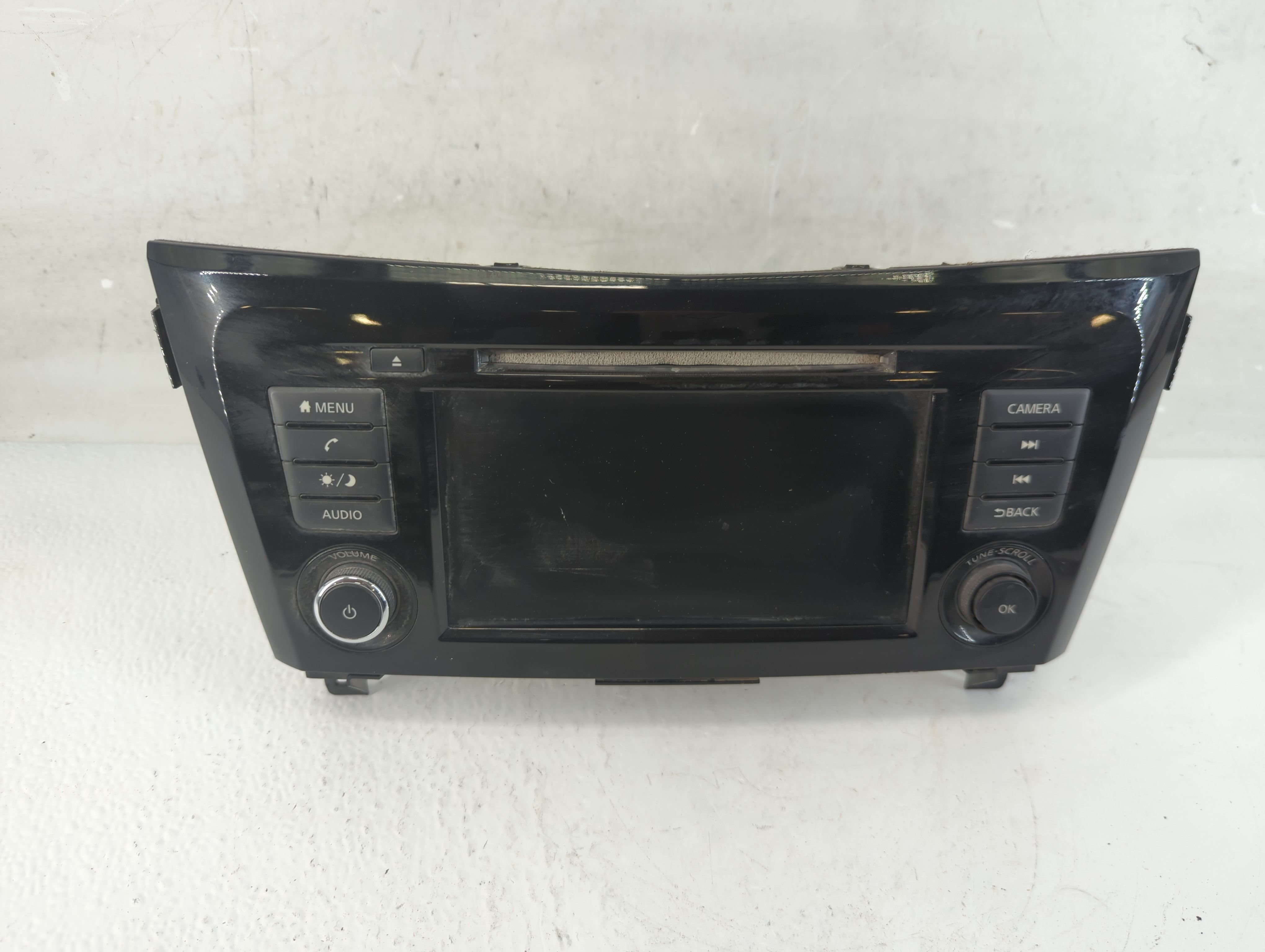 2018-2020 Nissan Rogue Am Fm Cd Player Radio Receiver 933448 - Oemusedautoparts1.com