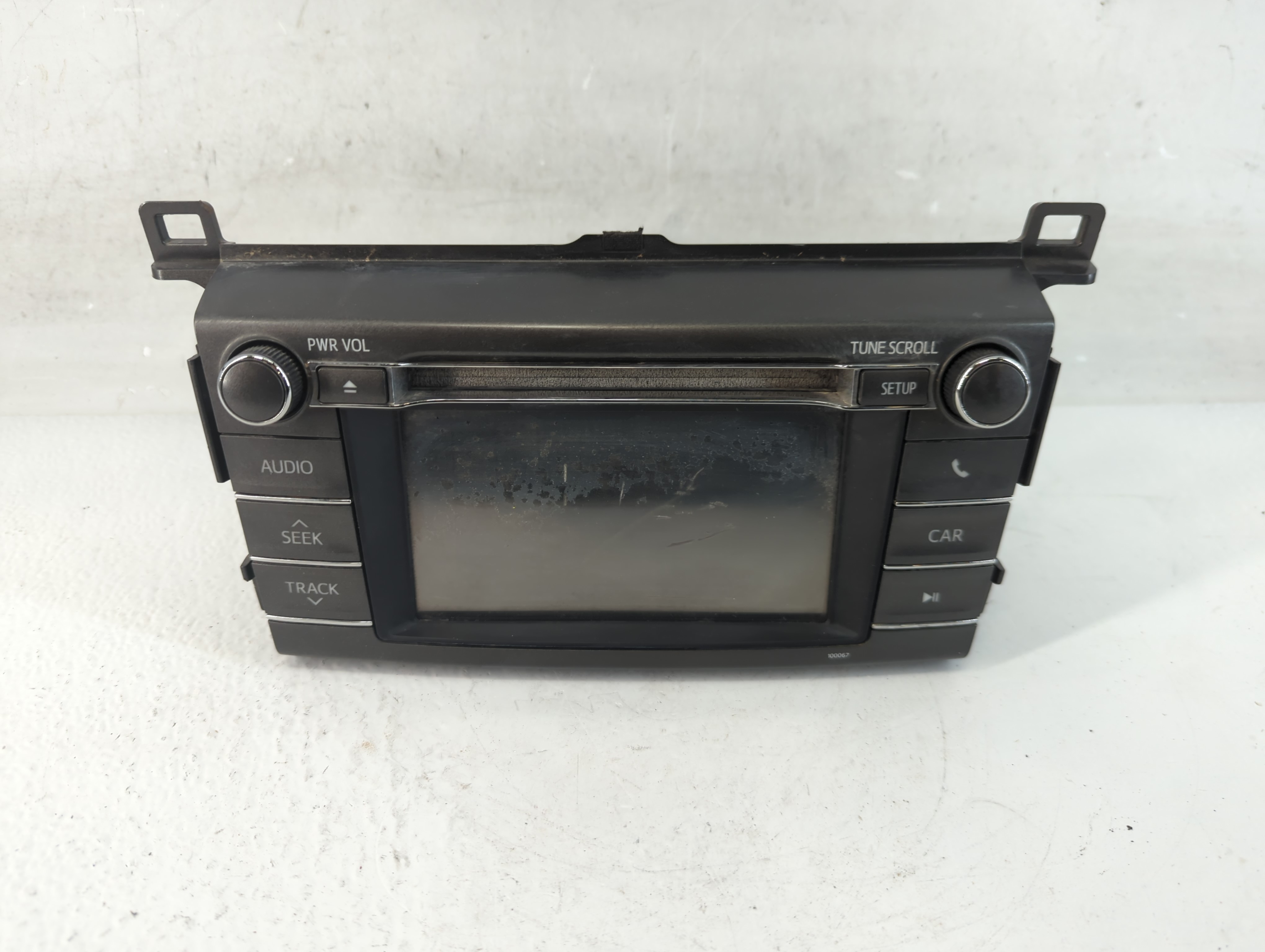 2013-2013 Toyota Rav4 Am Fm Cd Player Radio Receiver 933452 - Oemusedautoparts1.com
