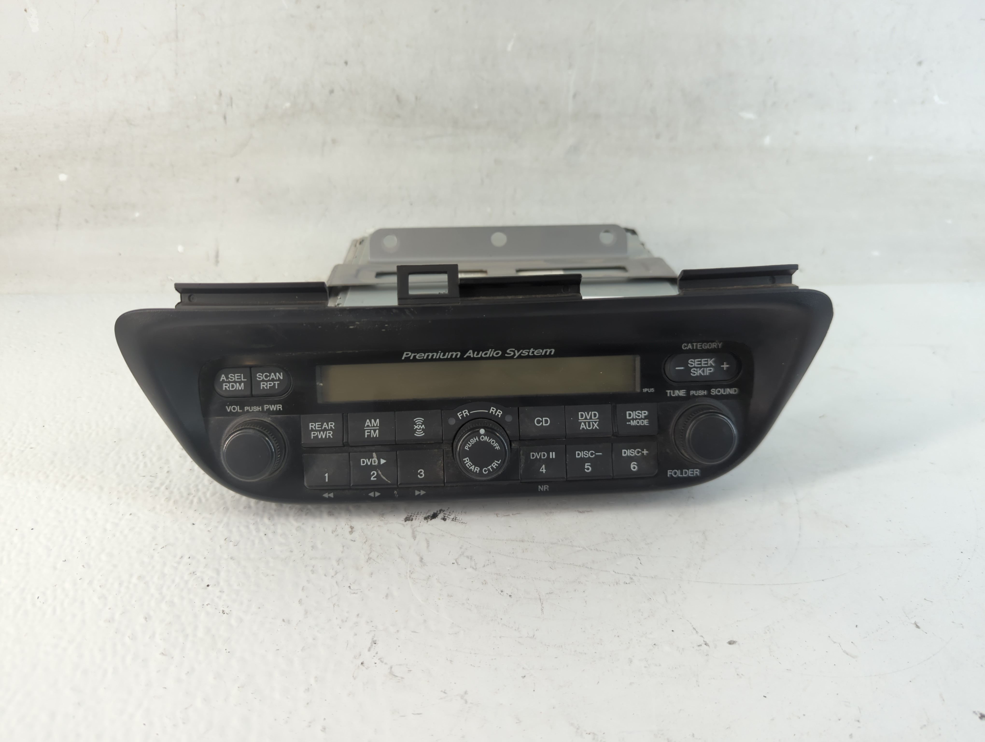 2005-2010 Honda Odyssey Am Fm Cd Player Radio Receiver 933488 - Oemusedautoparts1.com
