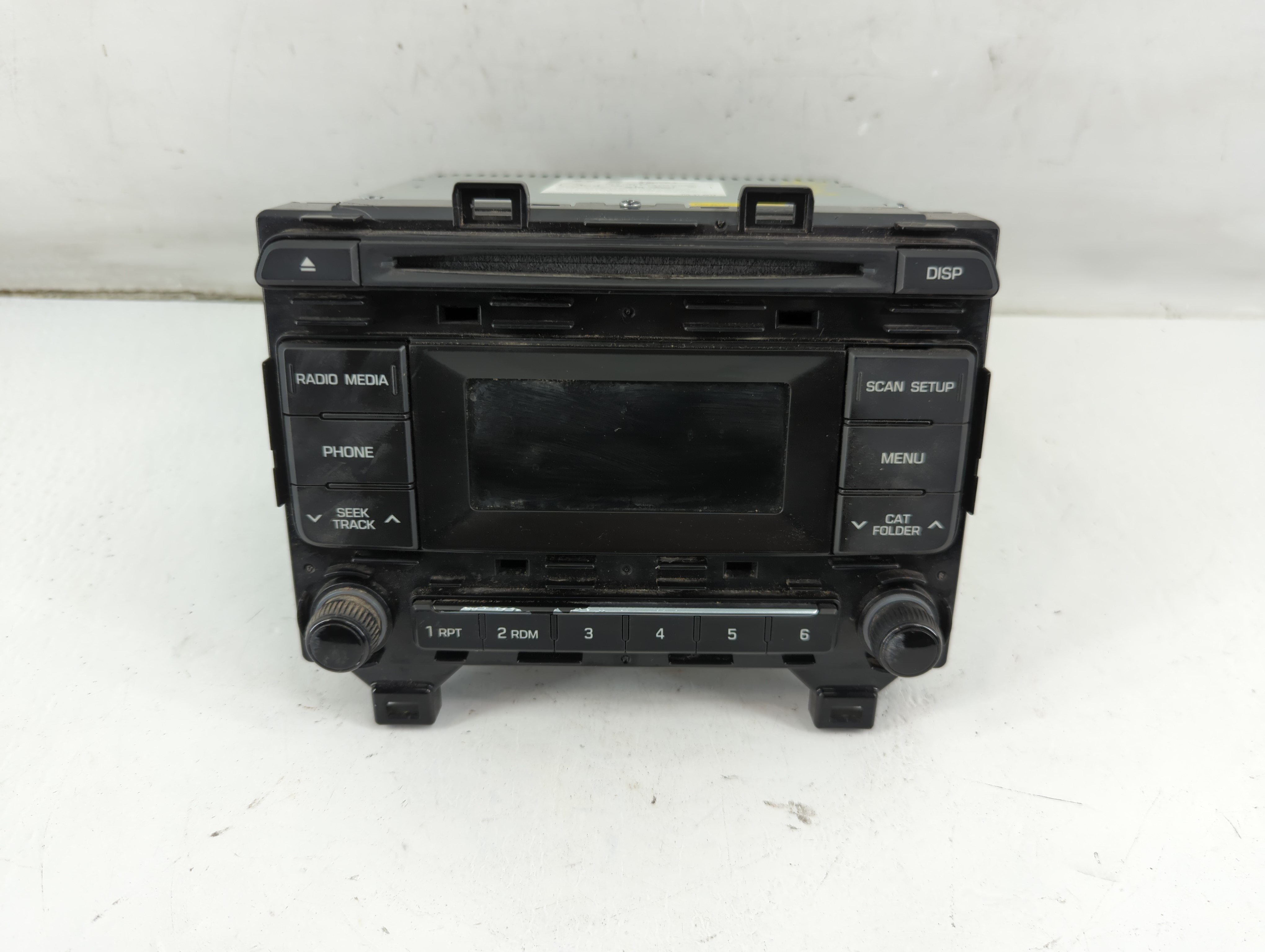 2015-2015 Hyundai Sonata Am Fm Cd Player Radio Receiver 933508 - Oemusedautoparts1.com